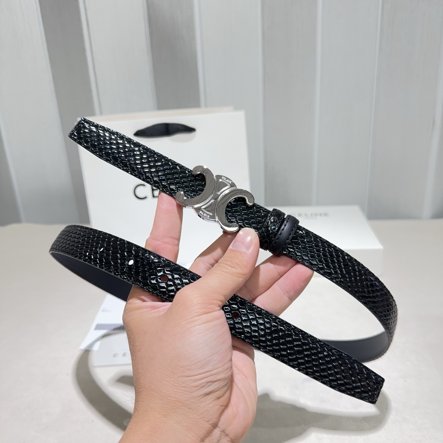 CELINE✨凯旋门蛇纹细腰｜yyds蛇纹肌理搭配平纹牛皮+经典扣头一根腰带解锁N种穿搭精致感细款版型勾