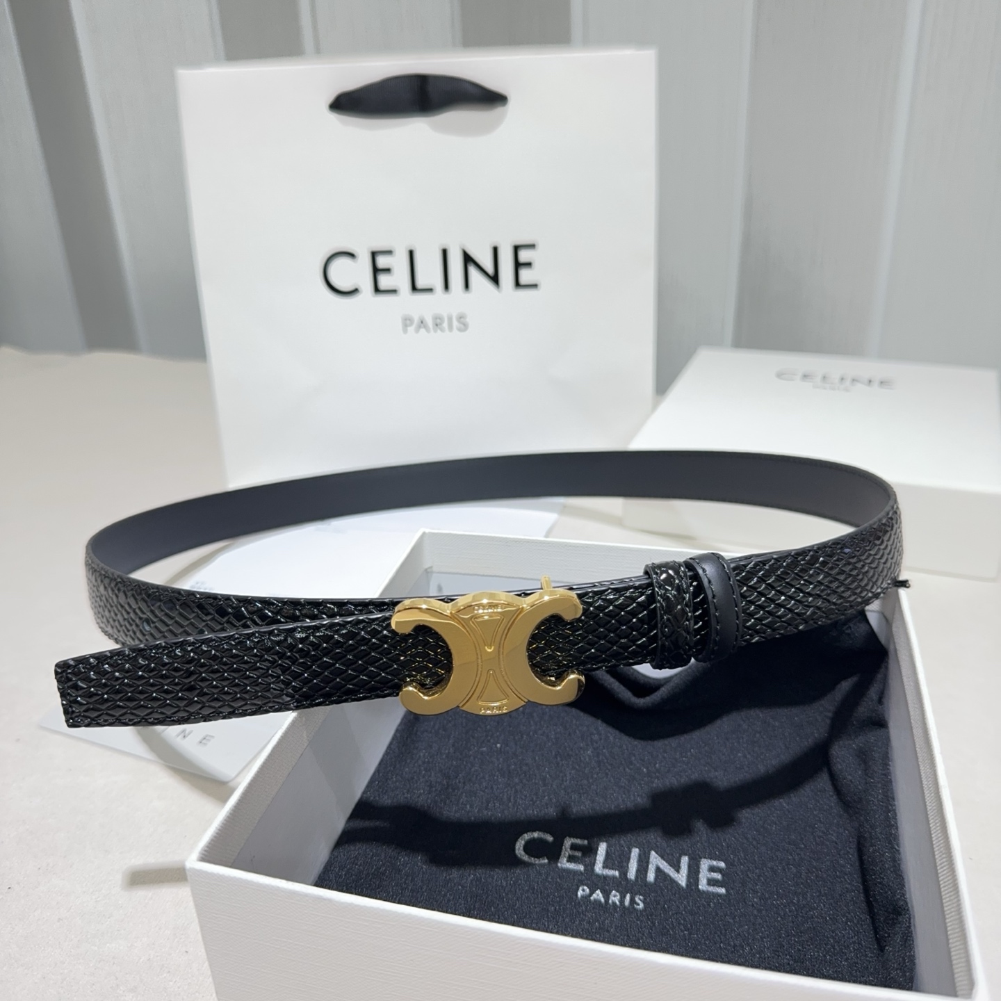 CELINE✨凯旋门蛇纹细腰｜yyds蛇纹肌理搭配平纹牛皮+经典扣头一根腰带解锁N种穿搭精致感细款版型勾