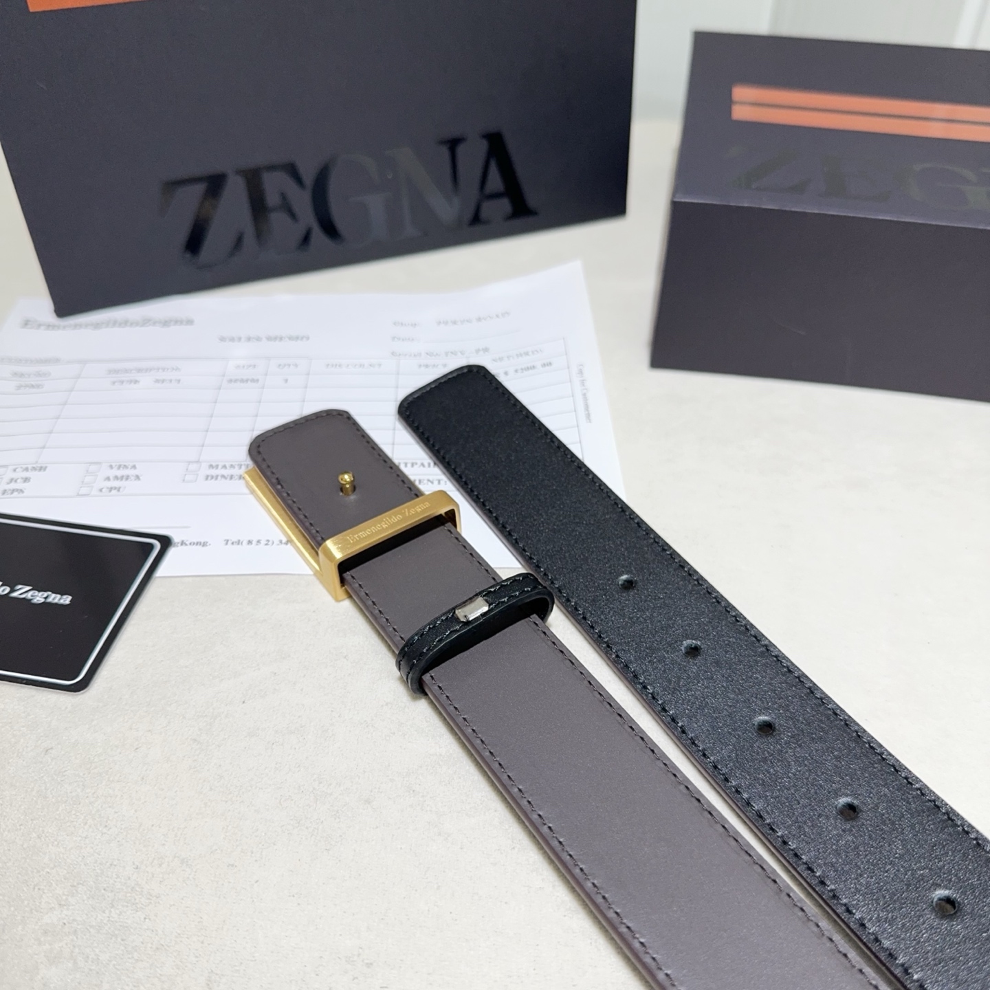 ZEGNA(杰尼亚)Z字扣皮带，双面牛皮平纹质感拉满，金属扣饰简约大气，商务休闲双场景适配，低调奢华的男