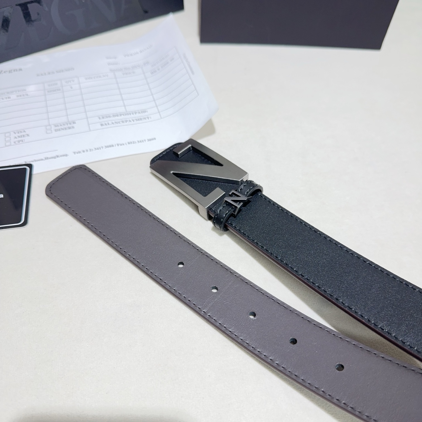 ZEGNA(杰尼亚)Z字扣皮带，双面牛皮平纹质感拉满，金属扣饰简约大气，商务休闲双场景适配，低调奢华的男