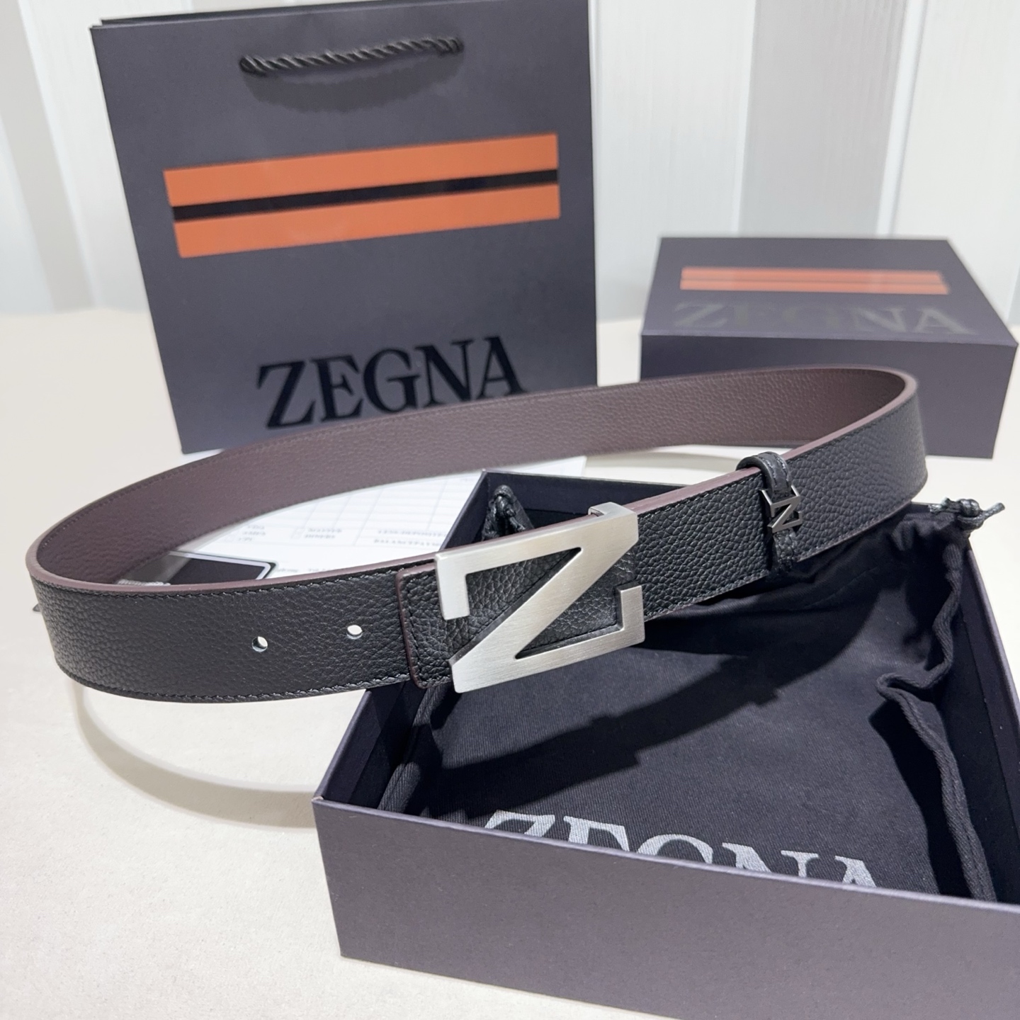 ZEGNA(杰尼亚)Z字扣皮带，双面togo纹质感拉满，金属扣饰简约大气，商务休闲双场景适配，低调奢华的