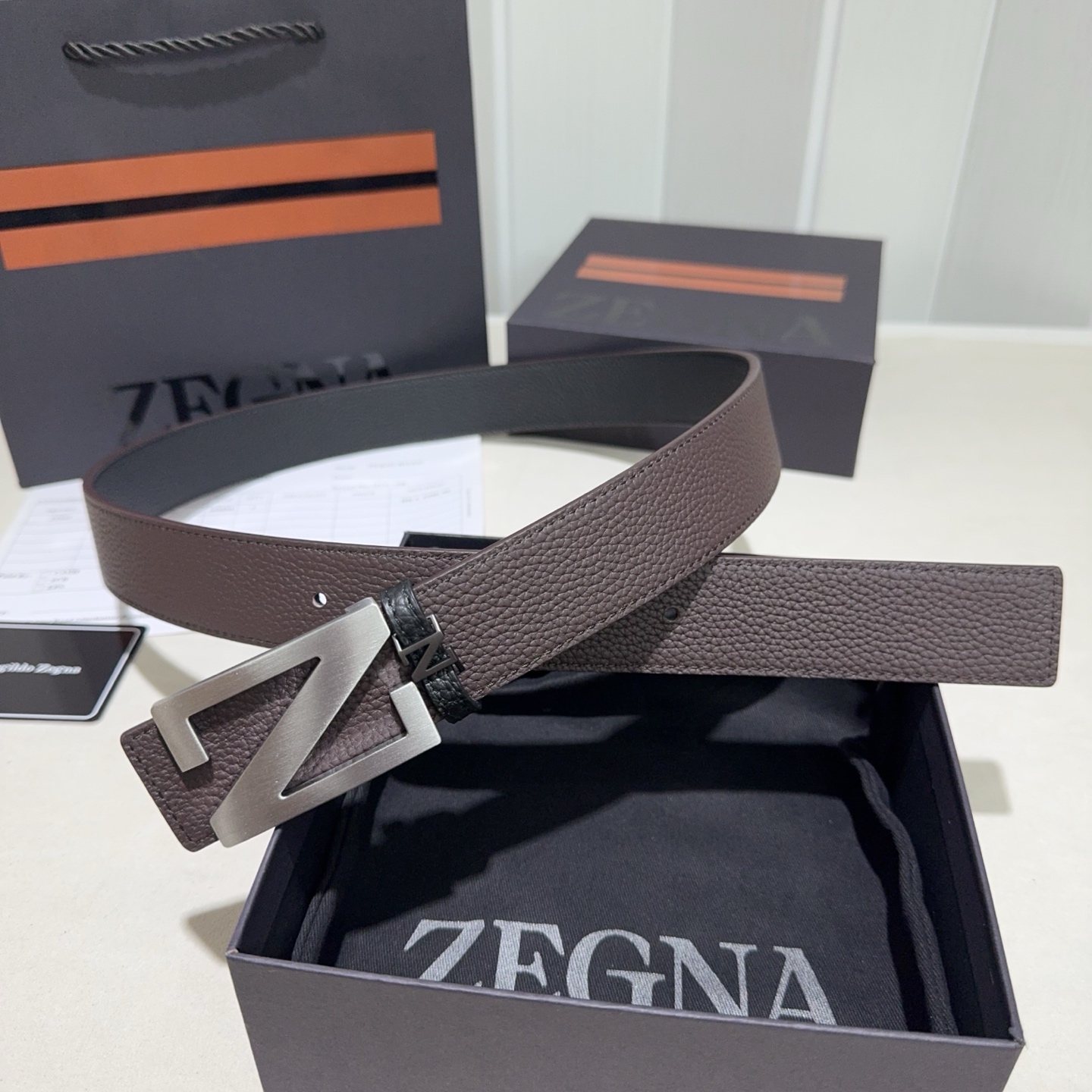 ZEGNA(杰尼亚)Z字扣皮带，双面togo纹质感拉满，金属扣饰简约大气，商务休闲双场景适配，低调奢华的