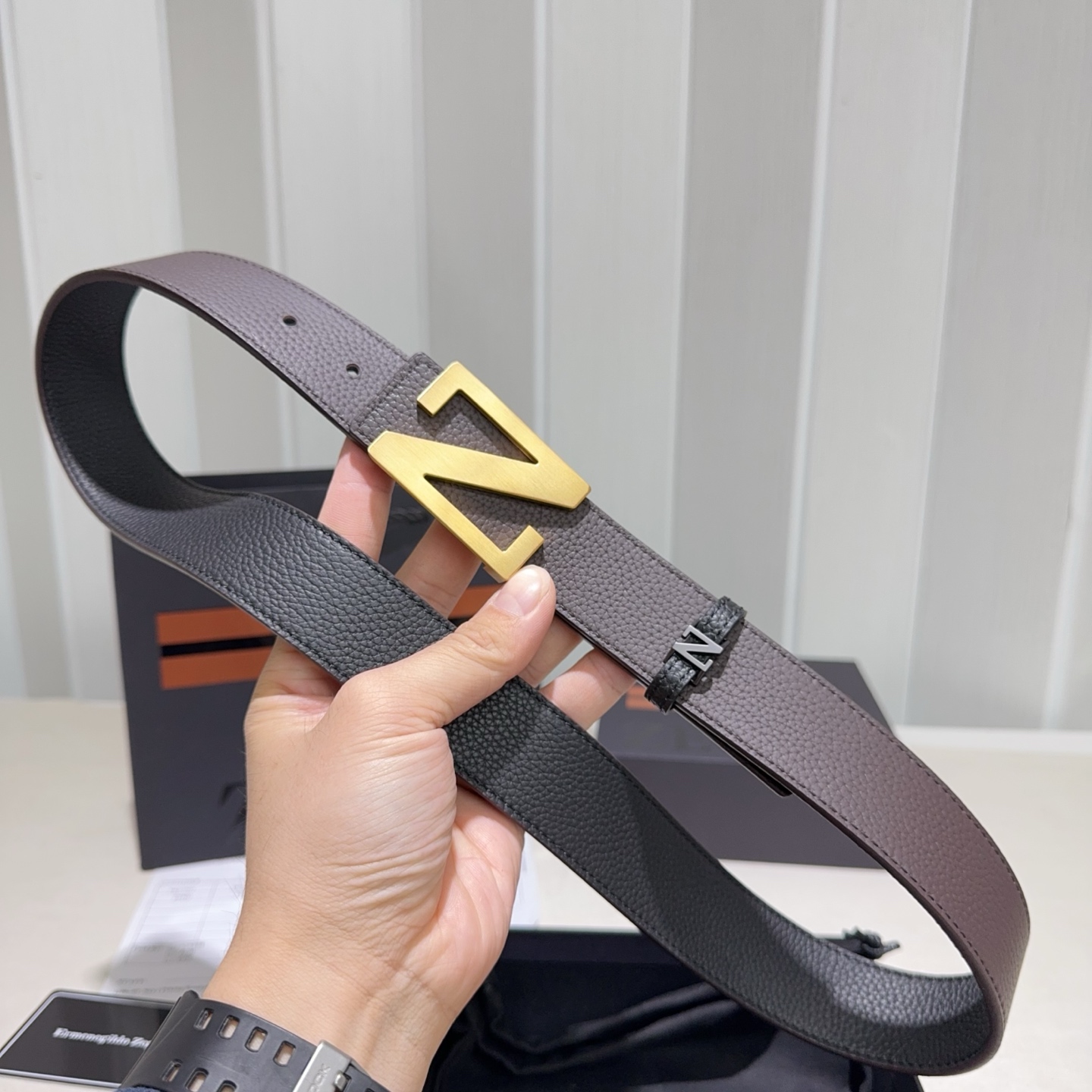 ZEGNA(杰尼亚)Z字扣皮带，双面togo纹质感拉满，金属扣饰简约大气，商务休闲双场景适配，低调奢华的