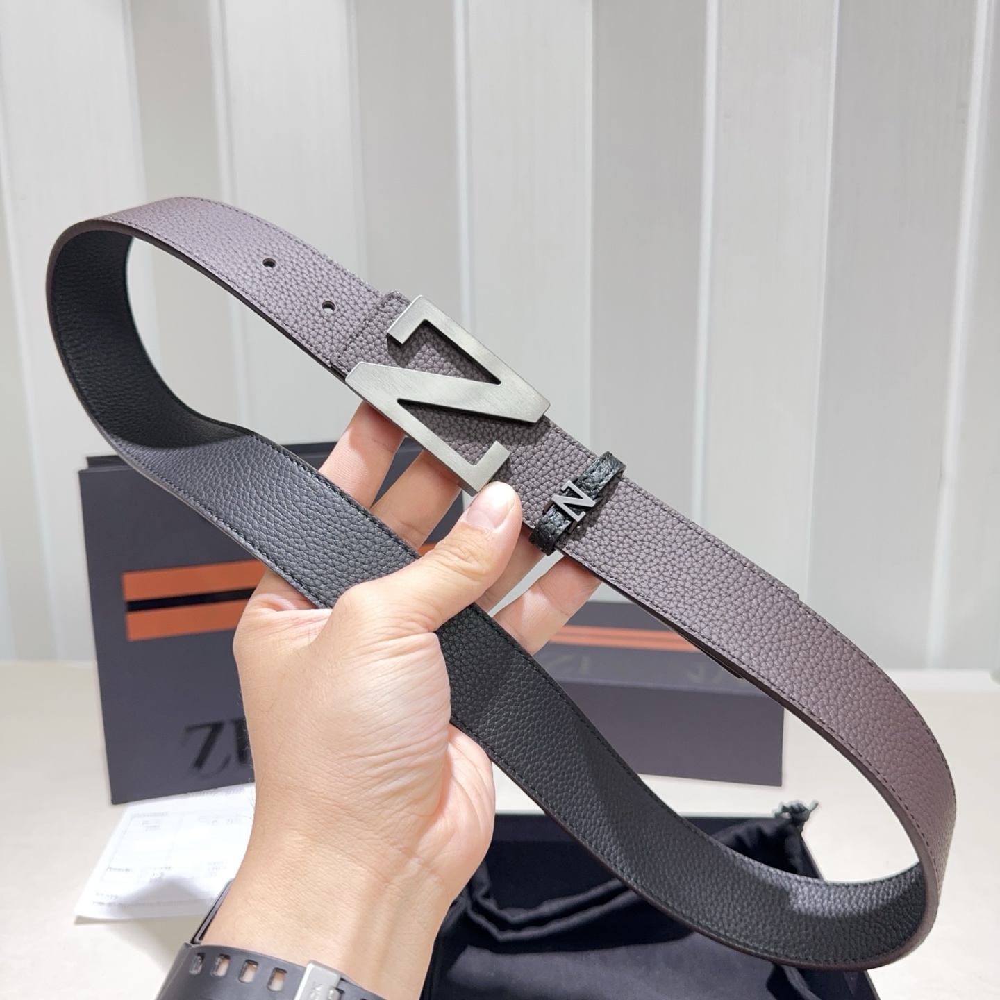 ZEGNA(杰尼亚)Z字扣皮带，双面togo纹质感拉满，金属扣饰简约大气，商务休闲双场景适配，低调奢华的