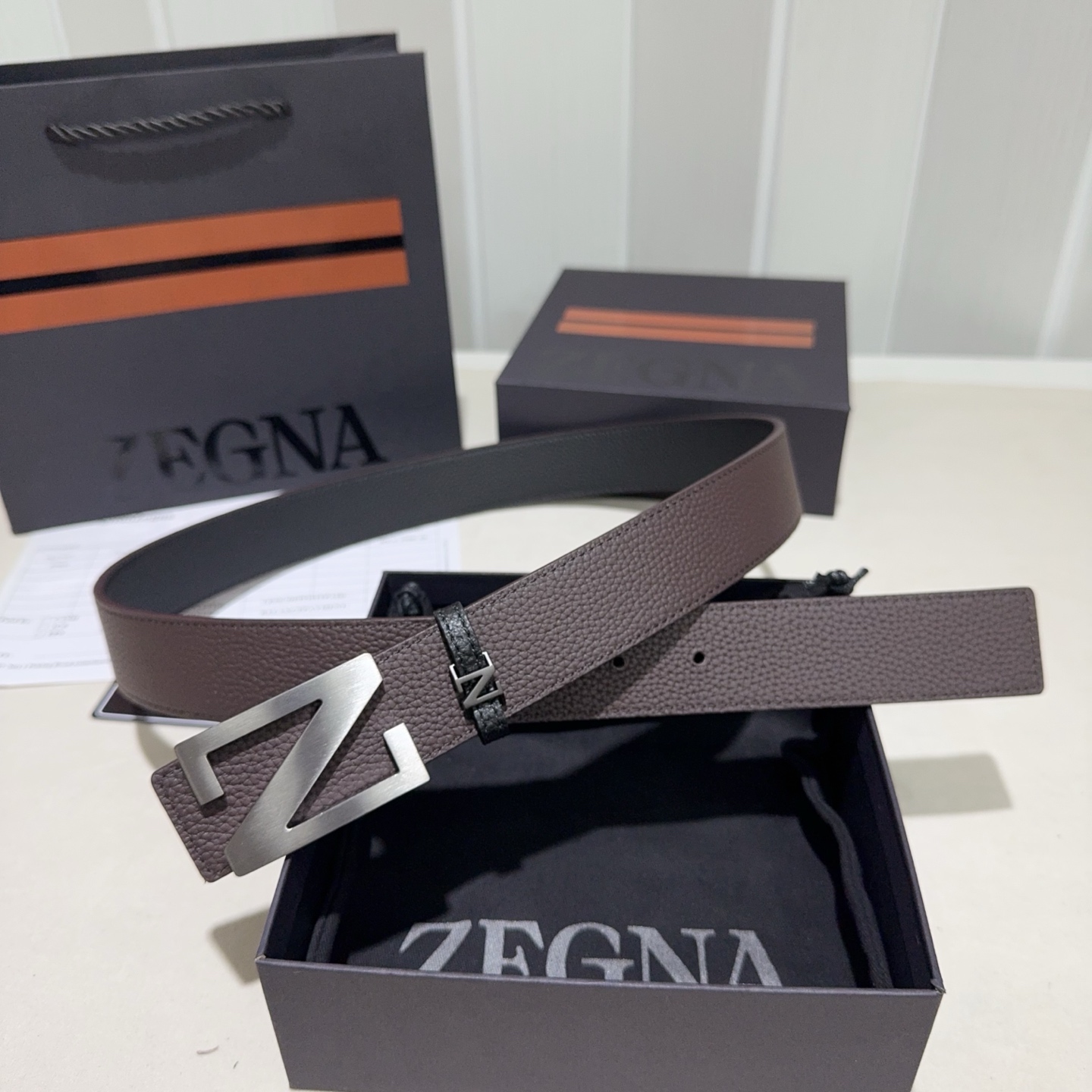 ZEGNA(杰尼亚)Z字扣皮带，双面togo纹质感拉满，金属扣饰简约大气，商务休闲双场景适配，低调奢华的