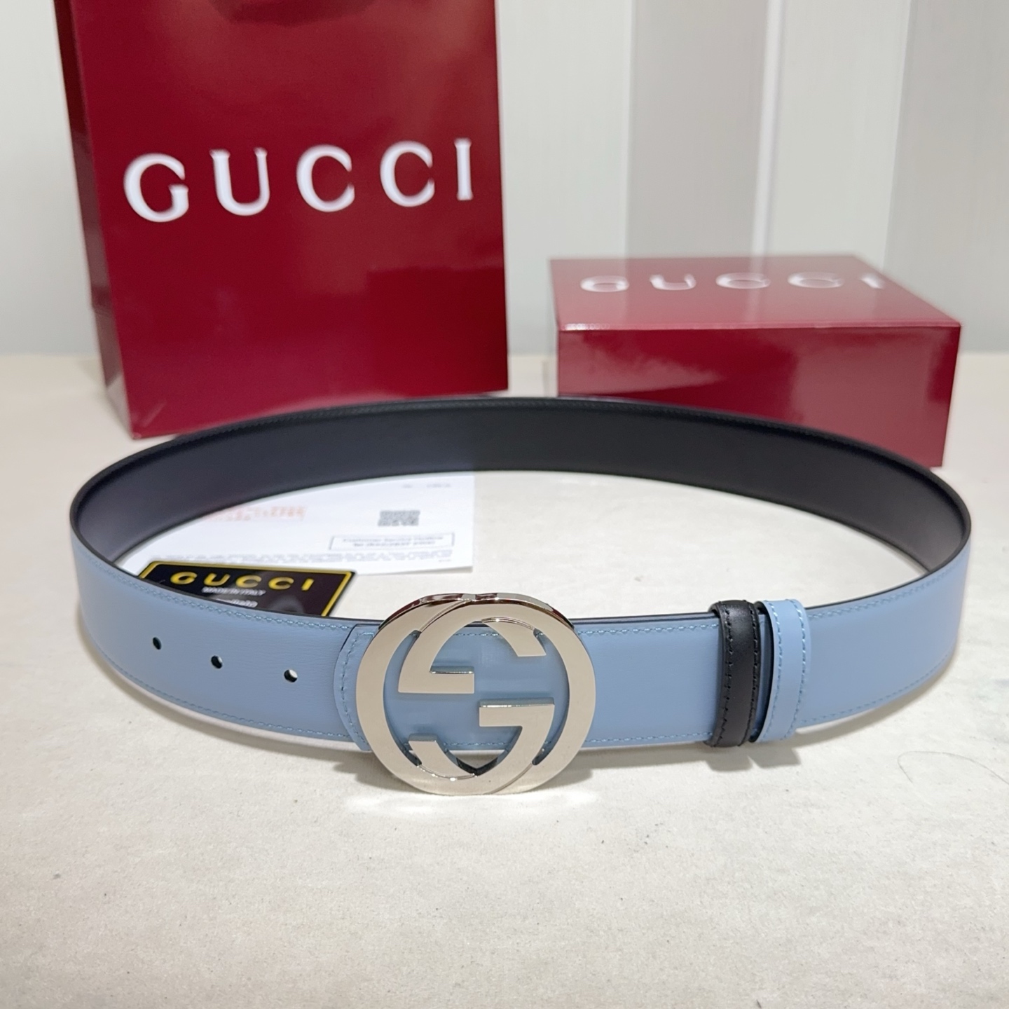🌟Gucci（古奇）解锁腰带新品·细节实拍精选平纹头层牛皮打造，纹理细腻，双面设计可随心切换穿搭风格；精