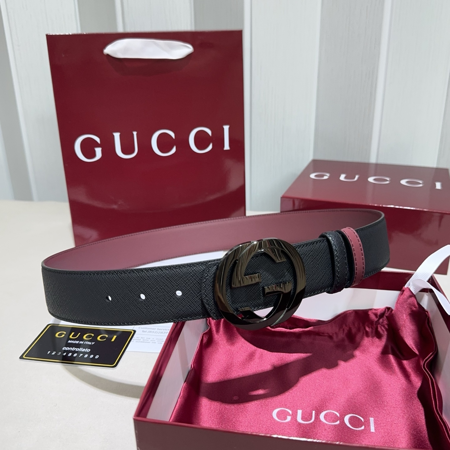 🌟Gucci（古奇）解锁腰带新品·细节实拍精选十字纹搭平纹头层牛皮打造，纹理细腻，双面设计可随心切换穿搭