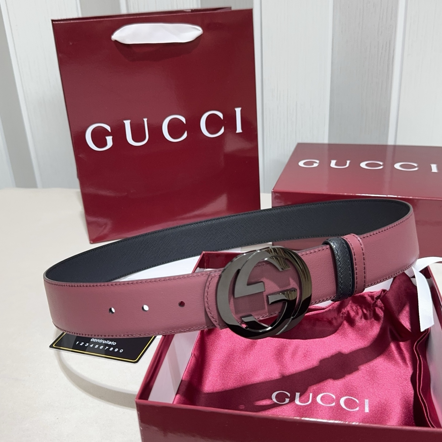 🌟Gucci（古奇）解锁腰带新品·细节实拍精选十字纹搭平纹头层牛皮打造，纹理细腻，双面设计可随心切换穿搭