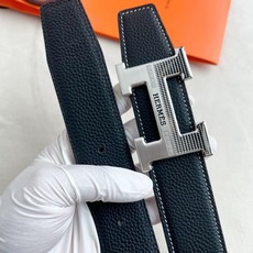 🎐 Hermès 🎐(爱马仕) 采用双面头层togo皮➕精品纯钢花纹扣头打造 ,双面可用,柔软细腻,时尚休闲易搭配,商务 🎐 Hermès 🎐(爱马仕) 采用双面头层togo皮➕精品纯钢花纹扣头打造 ,双面可用,柔软细腻,时尚休闲易搭配,商务