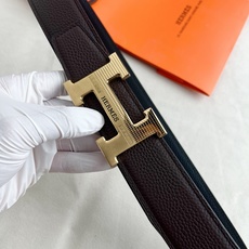 🎐 Hermès 🎐(爱马仕) 采用双面头层togo皮➕精品纯钢花纹扣头打造 ,双面可用,柔软细腻,时尚休闲易搭配,商务 🎐 Hermès 🎐(爱马仕) 采用双面头层togo皮➕精品纯钢花纹扣头打造 ,双面可用,柔软细腻,时尚休闲易搭配,商务
