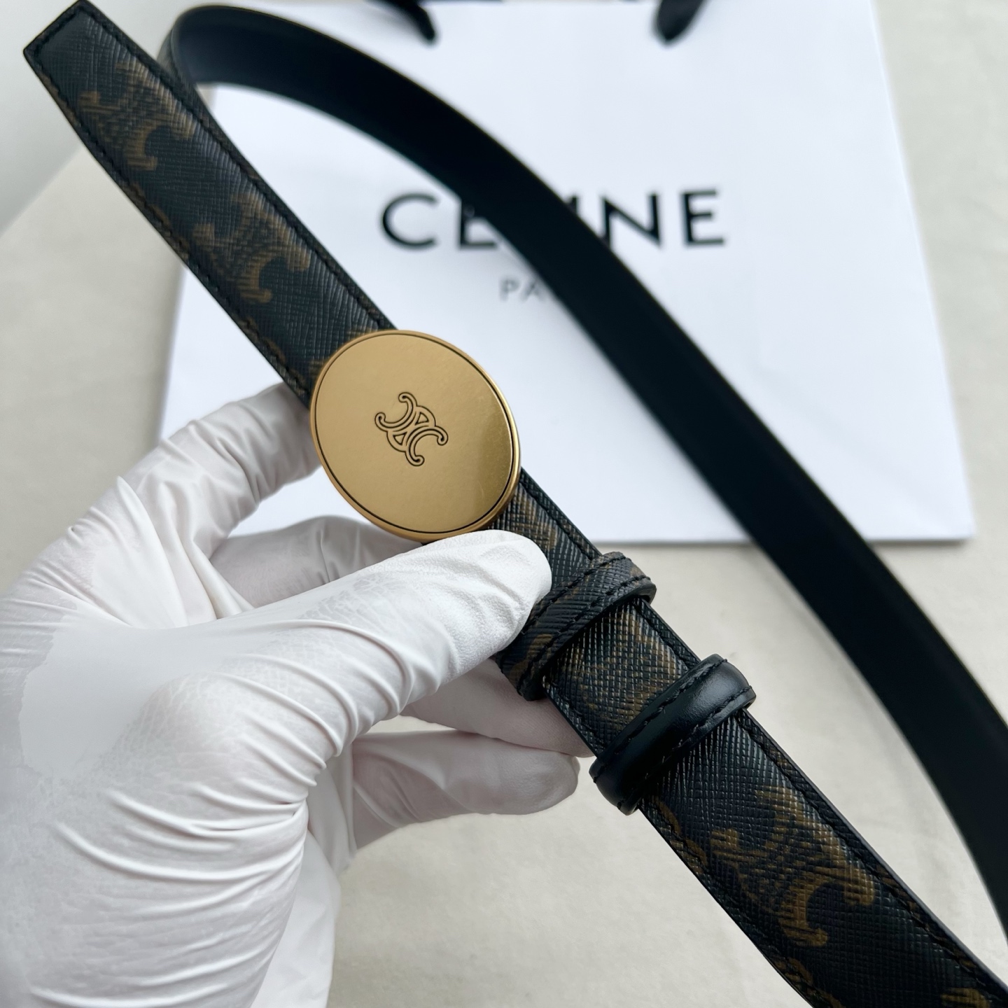 -Celin e新品纯铜扣女士腰带 意大利进口小牛皮 宽度2.5。 -Celin e新品纯铜扣女士腰带 意大利进口小牛皮 宽度2.5。