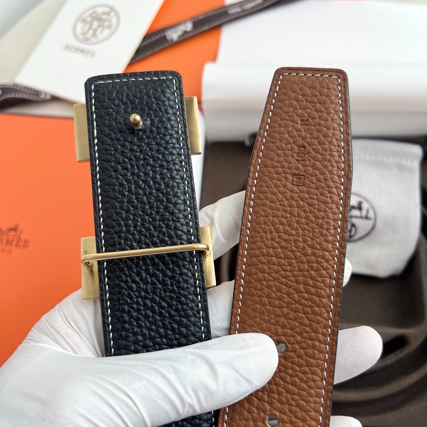 🎐 Hermès 🎐(爱马仕) 采用双面头层togo皮➕精品纯钢花纹扣头打造 ,双面可用,柔软细腻,时尚休闲易搭配,商务 🎐 Hermès 🎐(爱马仕) 采用双面头层togo皮➕精品纯钢花纹扣头打造 ,双面可用,柔软细腻,时尚休闲易搭配,商务