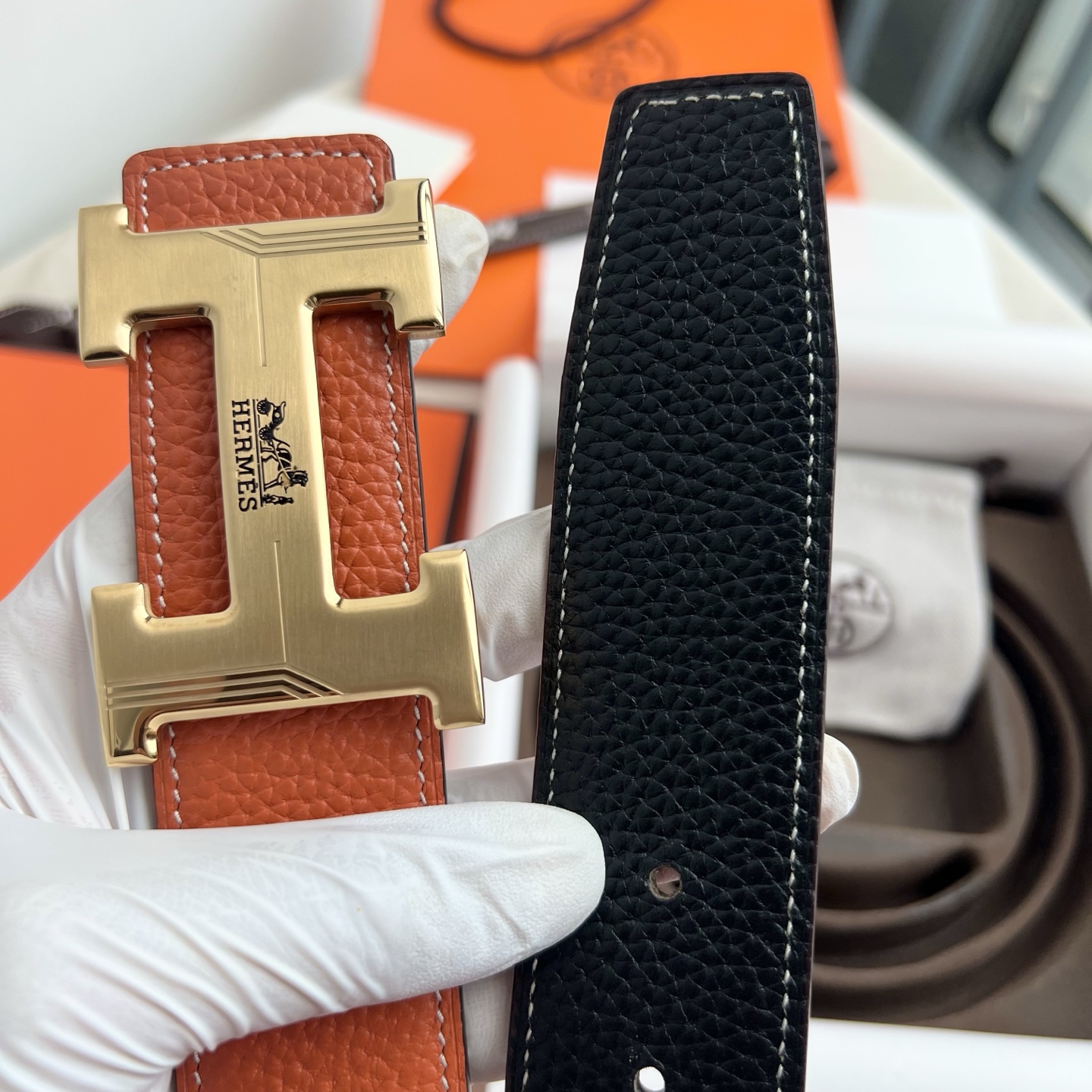 🎐 Hermès 🎐(爱马仕) 采用双面头层togo皮➕精品纯钢花纹扣头打造 ,双面可用,柔软细腻,时尚休闲易搭配,商务 🎐 Hermès 🎐(爱马仕) 采用双面头层togo皮➕精品纯钢花纹扣头打造 ,双面可用,柔软细腻,时尚休闲易搭配,商务