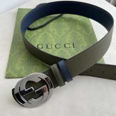 🌟Gucci(古奇)解锁腰带新品·细节实拍 精选十字纹搭平纹头层牛皮打造,纹理细腻,双面设计可随心切换穿搭风格;精品金属 🌟Gucci(古奇)解锁腰带新品·细节实拍 精选十字纹搭平纹头层牛皮打造,纹理细腻,双面设计可随心切换穿搭风格;精品金属