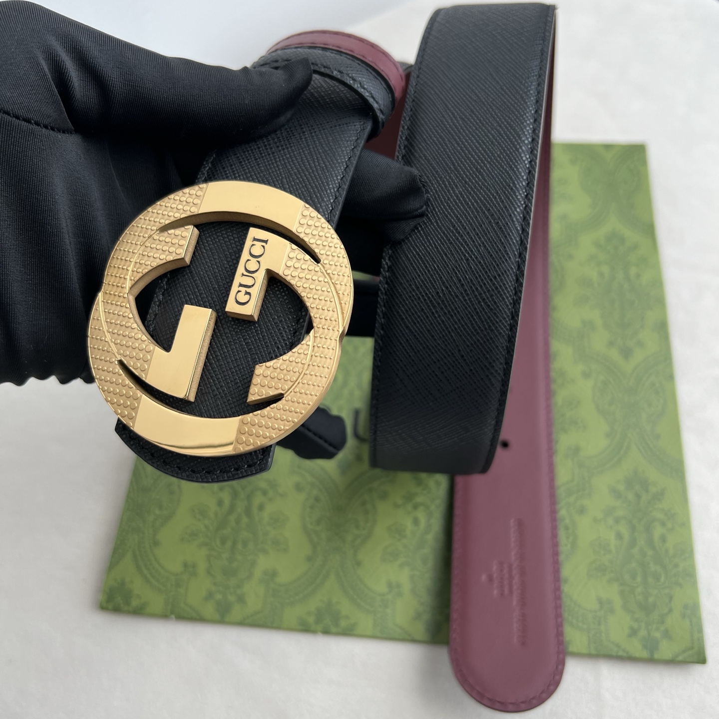 🌟Gucci（古奇）解锁腰带新品·细节实拍 精选十字纹搭平纹头层牛皮打造，纹理细腻，双面设计可随心切换穿搭风格；精品金属