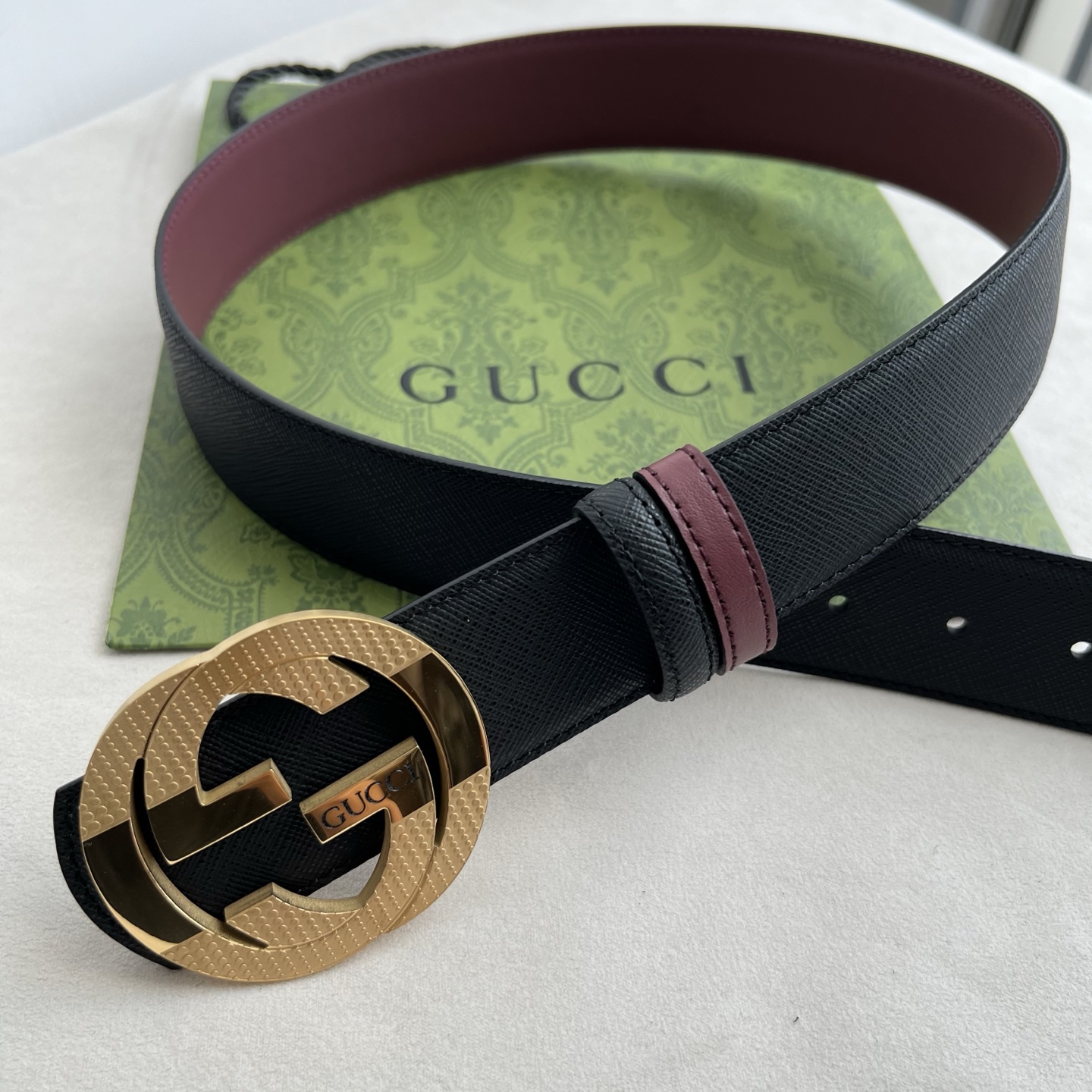 🌟Gucci（古奇）解锁腰带新品·细节实拍 精选十字纹搭平纹头层牛皮打造，纹理细腻，双面设计可随心切换穿搭风格；精品金属