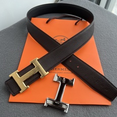 🎐 Hermès 🎐(爱马仕) 采用双面头层togo本色线➕精品经典H扣头打造 ,双面可用,柔软细腻,时尚休闲易搭配,商 🎐 Hermès 🎐(爱马仕) 采用双面头层togo本色线➕精品经典H扣头打造 ,双面可用,柔软细腻,时尚休闲易搭配,商