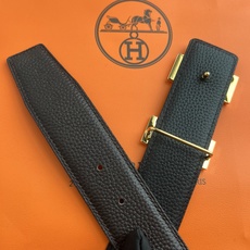 🎐 Hermès 🎐(爱马仕) 采用双面头层togo本色线➕精品经典H扣头打造 ,双面可用,柔软细腻,时尚休闲易搭配,商 🎐 Hermès 🎐(爱马仕) 采用双面头层togo本色线➕精品经典H扣头打造 ,双面可用,柔软细腻,时尚休闲易搭配,商