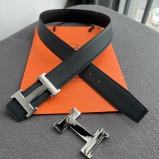 🎐 Hermès 🎐(爱马仕) 采用双面头层togo本色线➕精品经典H扣头打造 ,双面可用,柔软细腻,时尚休闲易搭配,商 🎐 Hermès 🎐(爱马仕) 采用双面头层togo本色线➕精品经典H扣头打造 ,双面可用,柔软细腻,时尚休闲易搭配,商