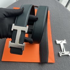 🎐 Hermès 🎐(爱马仕) 采用双面头层togo本色线➕精品经典H扣头打造 ,双面可用,柔软细腻,时尚休闲易搭配,商 🎐 Hermès 🎐(爱马仕) 采用双面头层togo本色线➕精品经典H扣头打造 ,双面可用,柔软细腻,时尚休闲易搭配,商