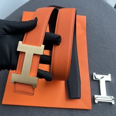 🎐 Hermès 🎐(爱马仕) 采用双面头层togo本色线➕精品经典H扣头打造 ,双面可用,柔软细腻,时尚休闲易搭配,商 🎐 Hermès 🎐(爱马仕) 采用双面头层togo本色线➕精品经典H扣头打造 ,双面可用,柔软细腻,时尚休闲易搭配,商