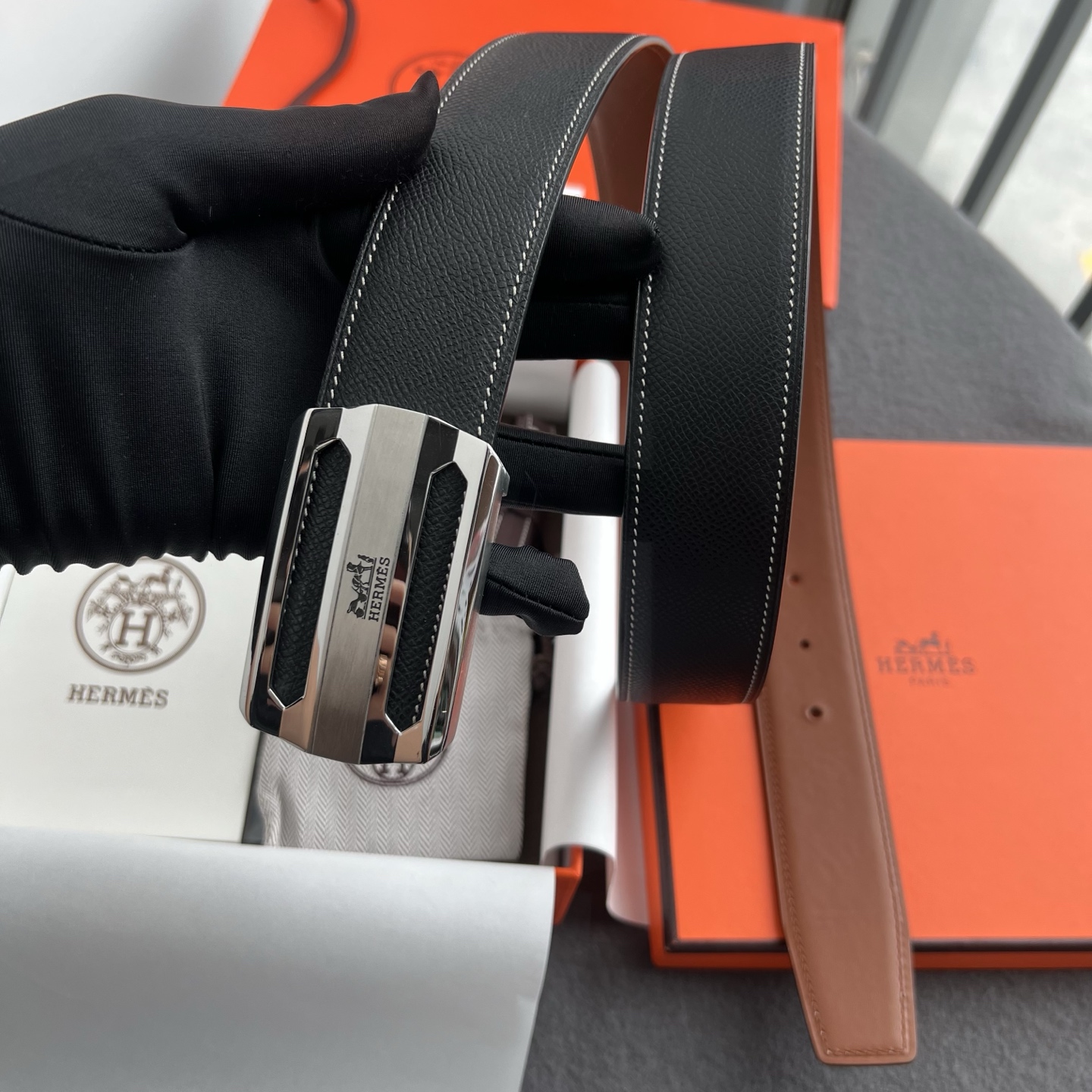 🎐 Hermès 🎐(爱马仕) 采用头层手掌纹➕360不绣钢包头扣打造 ,双面可用,柔软细腻,时尚休闲易搭配,商务百搭大 🎐 Hermès 🎐(爱马仕) 采用头层手掌纹➕360不绣钢包头扣打造 ,双面可用,柔软细腻,时尚休闲易搭配,商务百搭大