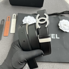 香家新款双面腰带 Chanel 经典双面腰带,选用优质小牛皮,更适合夏季,搭配裤子裙子都很合适,百搭款特别赞👍,整体细节 香家新款双面腰带 Chanel 经典双面腰带,选用优质小牛皮,更适合夏季,搭配裤子裙子都很合适,百搭款特别赞👍,整体细节