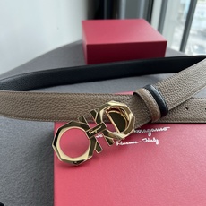 🎐 FERRAGAMO 🎐(菲拉格慕) 采用双面togo➕精品纯铜扣头打造 柔软细腻,双面可用,时尚休闲易搭配,商务百搭 🎐 FERRAGAMO 🎐(菲拉格慕) 采用双面togo➕精品纯铜扣头打造 柔软细腻,双面可用,时尚休闲易搭配,商务百搭