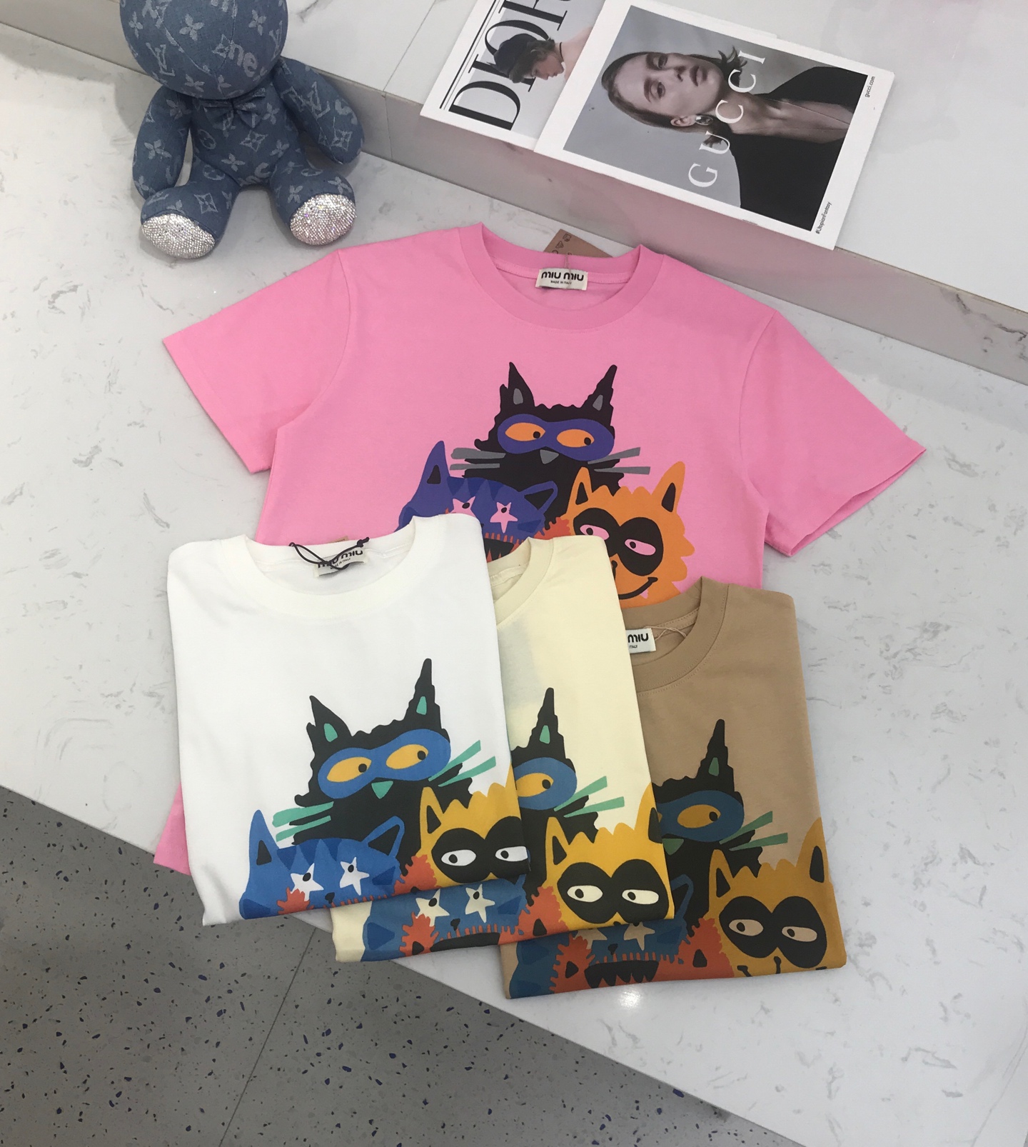NO:315212,New product customized S, M, L MiuMi** black cat ironing letter logo round neck short-sleeved T-shirt, white pink apricot brown, miumiu, T-shirt, tees, t-shirt, alexander wang19860909新品定制S, M, L  MiuMi**黑猫烫钻字母logo圆领短袖T恤,,白色粉色杏色咖色,,miumiu,T-shirt,tees，t-shirt,alexander wang,Women's clothing