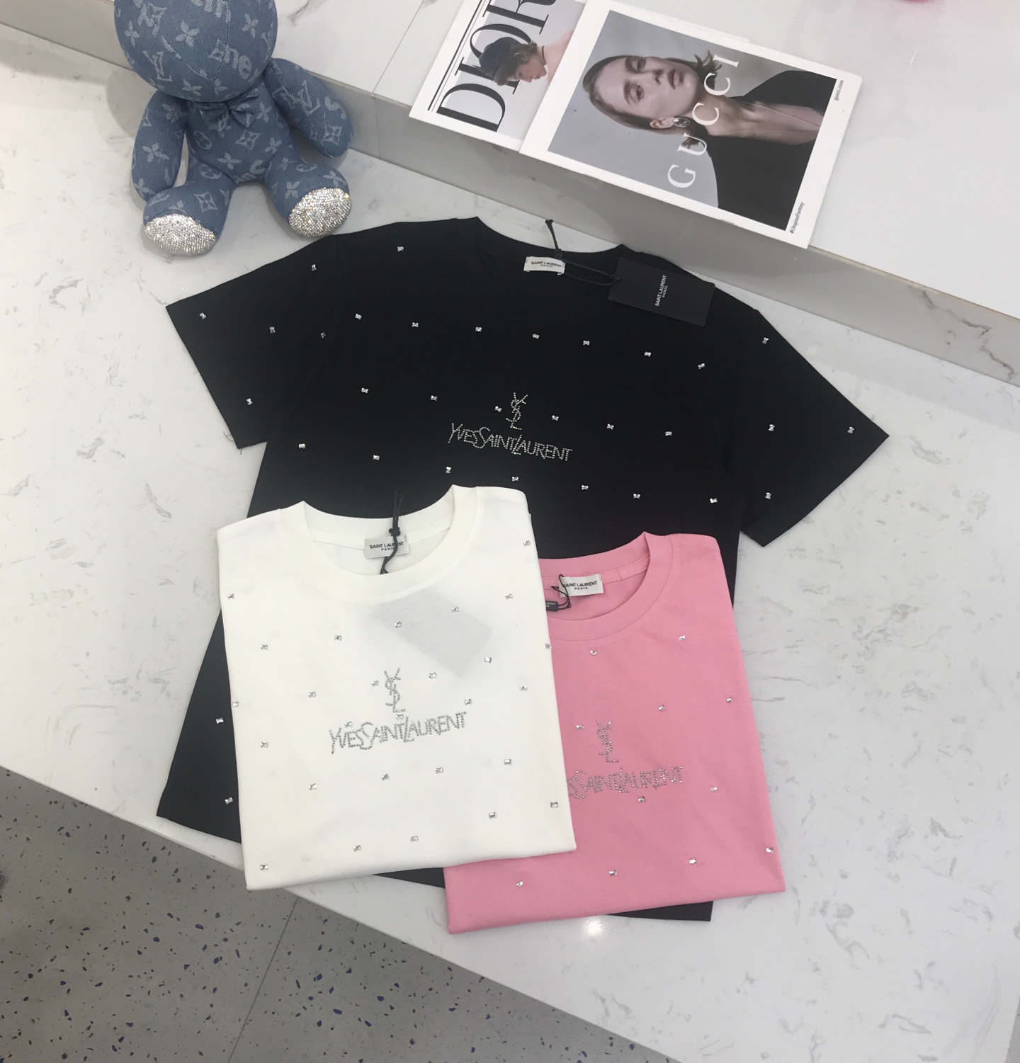 NO:315214,New product custom S, M, L YSL** front and rear heavy industry ironing letter logo round neck short-sleeved T-shirt, black and white bean paste, saint laurent, T-shirt, tees, t-shirt, alexander wang19860909新品定制S, M, L  YSL**前后重工烫钻字母logo圆领短袖T恤,,黑色白色豆沙,,saint laurent,T-shirt,tees，t-shirt,alexander wang,Women's clothing