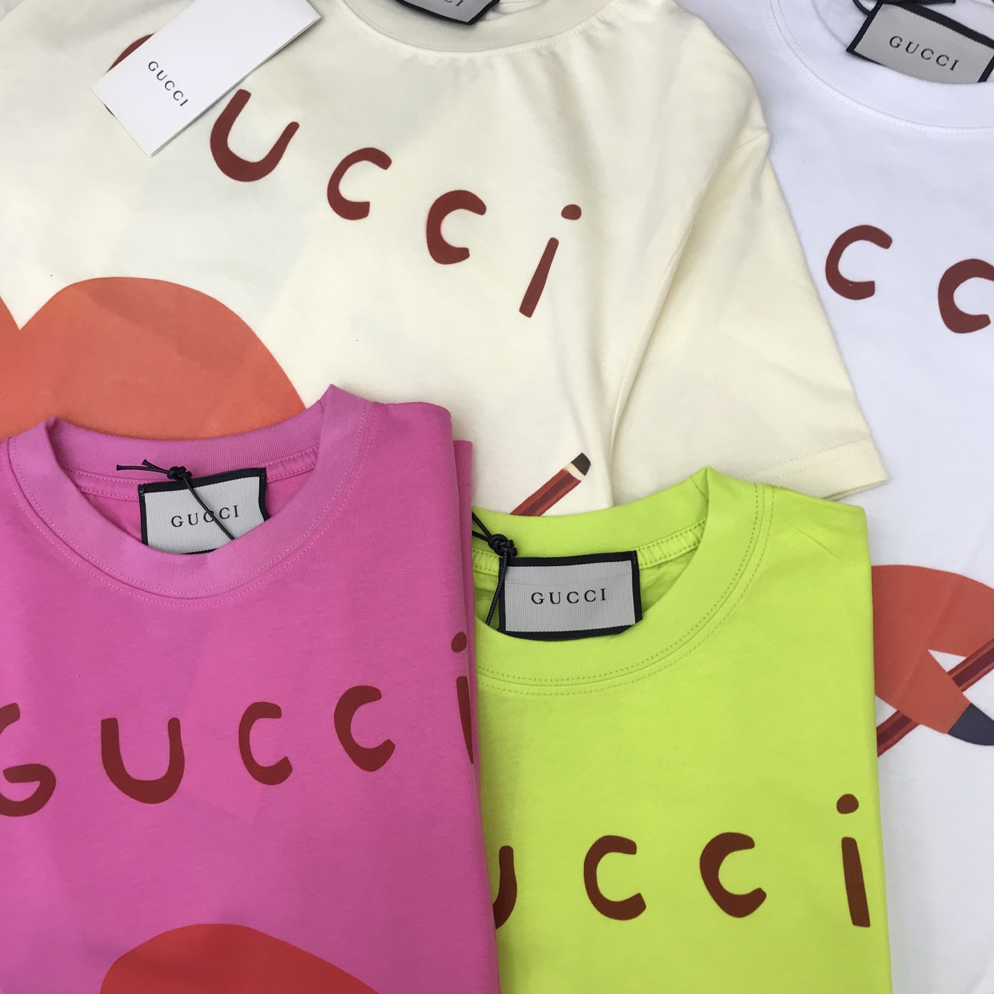 Versatile Female Suit P299 with Wrapper; Gucci 25s Custom Crab Pattern T-shirts in Four Colors - 图片 7