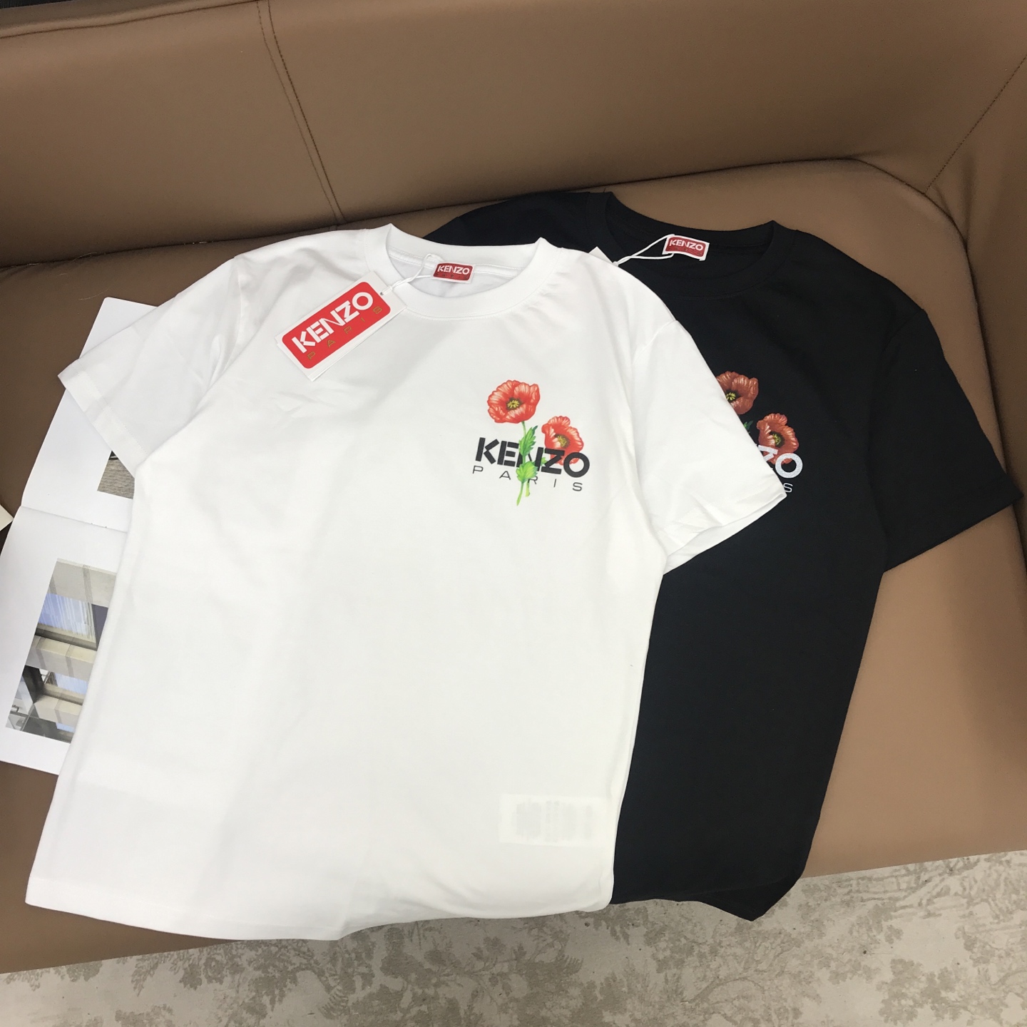 Kenzo T-shirt met Bloemenprint - Zwart & Wit - Limited Edition