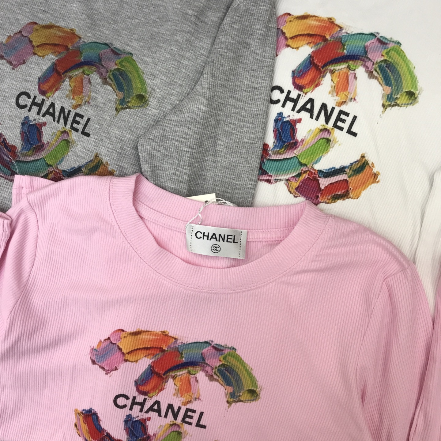 Chanel Women's Long Sleeve T-Shirt with Colorful CC Logo - Stylish & Comfortable 7 i1755767033654 157 0 5