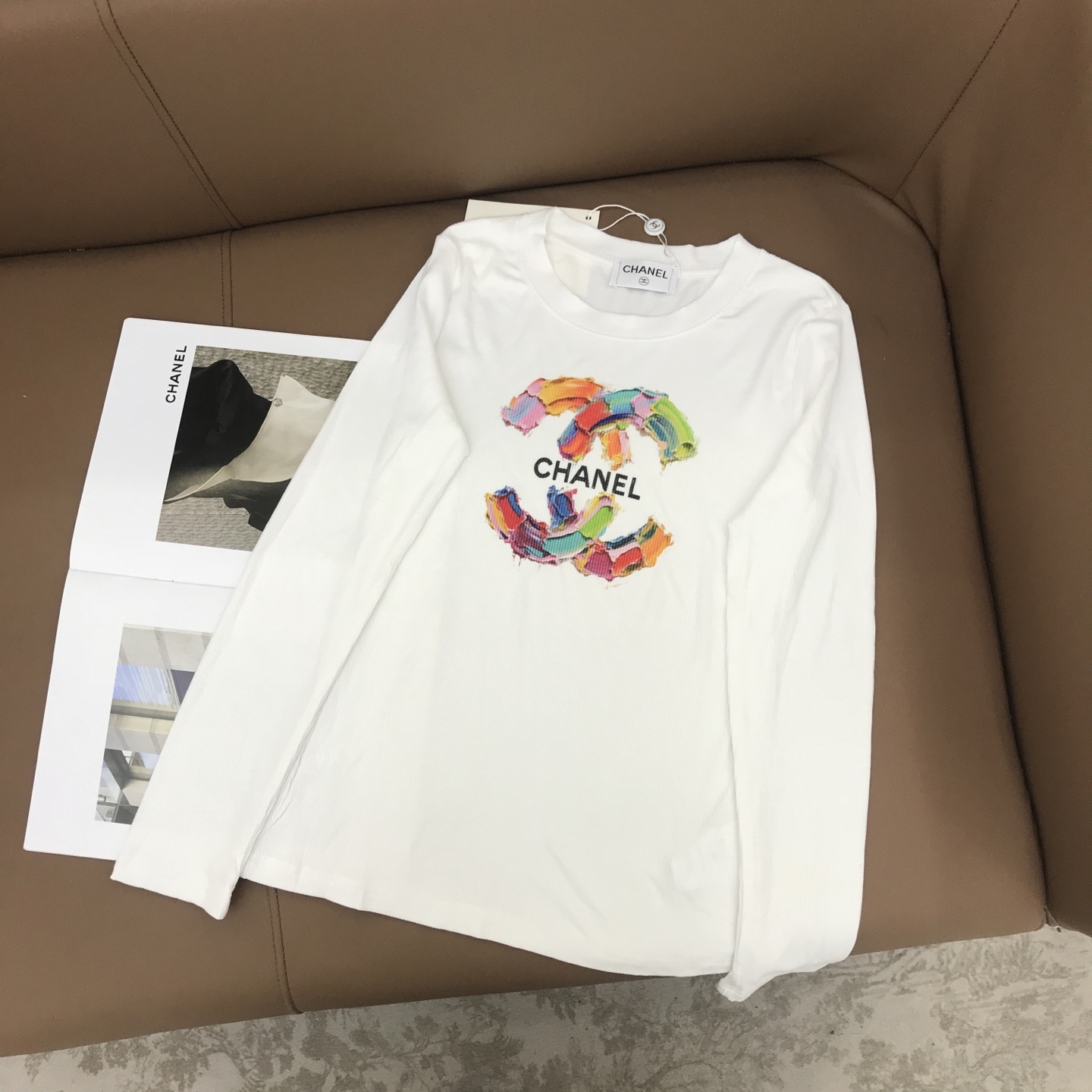 Chanel Women's Long Sleeve T-Shirt with Colorful CC Logo - Stylish & Comfortable 4 i1755767033843 326 0 2