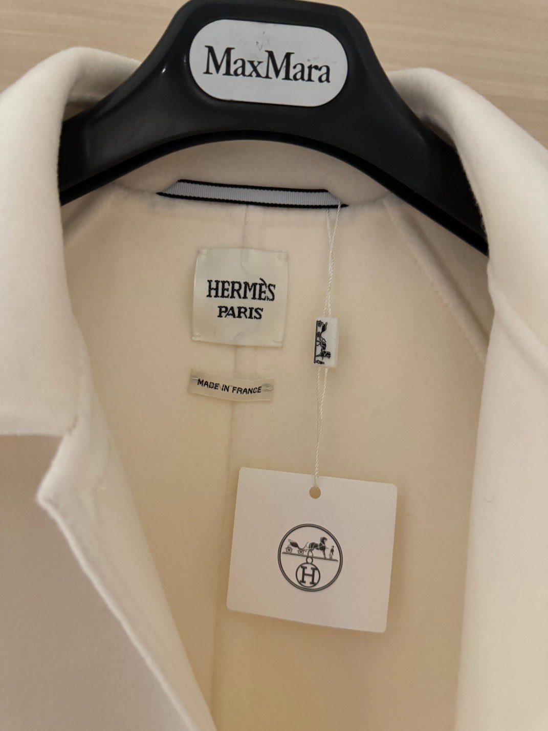 Elegant Cashmere Coat with Pocket Design - H$ Exclusive Collection 6 a1725864513354 5636