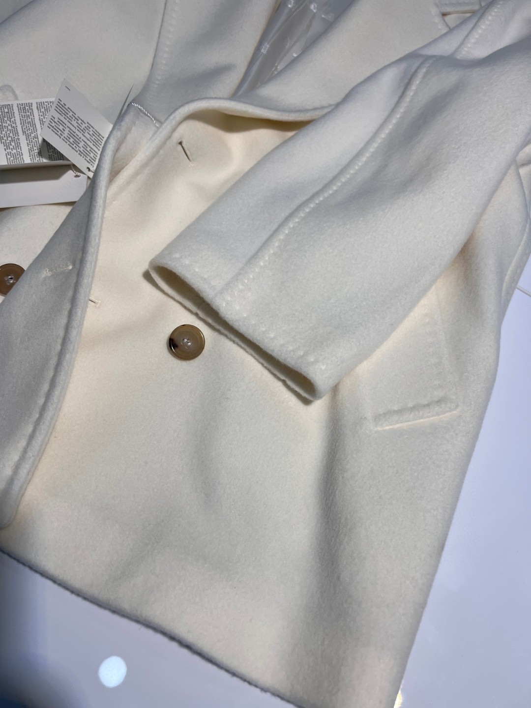 Guinea Wool Blend Short Coat - Classic Double-Breasted Design, Soft & Comfortable 6 a1728719977782 1485