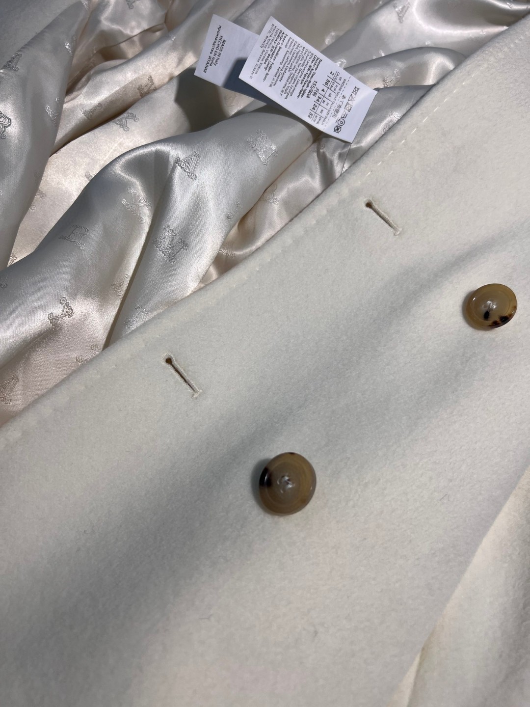 Guinea Wool Blend Short Coat - Classic Double-Breasted Design, Soft & Comfortable 7 a1728719977783 0814