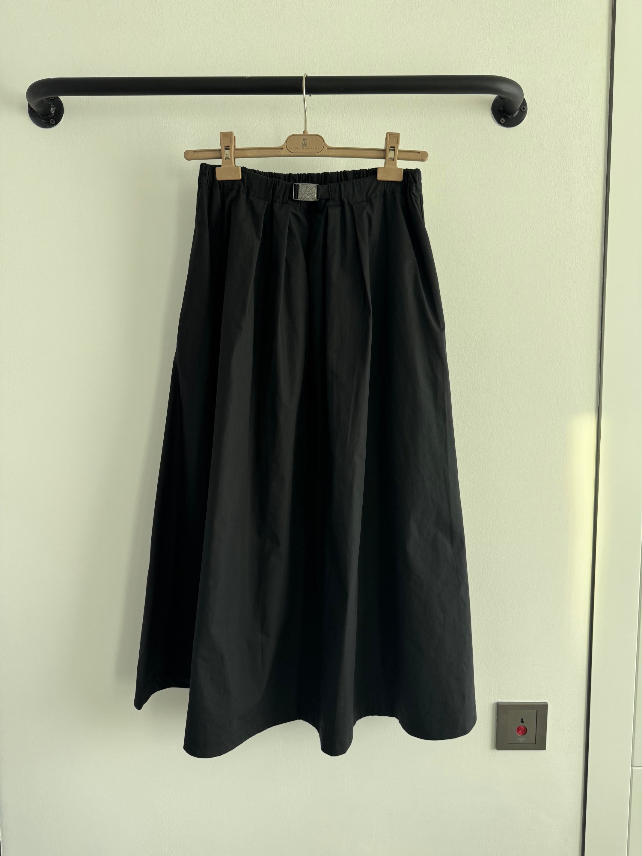 Brunello Cucinelli Inspired High-Waisted Cotton Maxi Skirt with Elastic Waistband 7 a1749547882444 2542