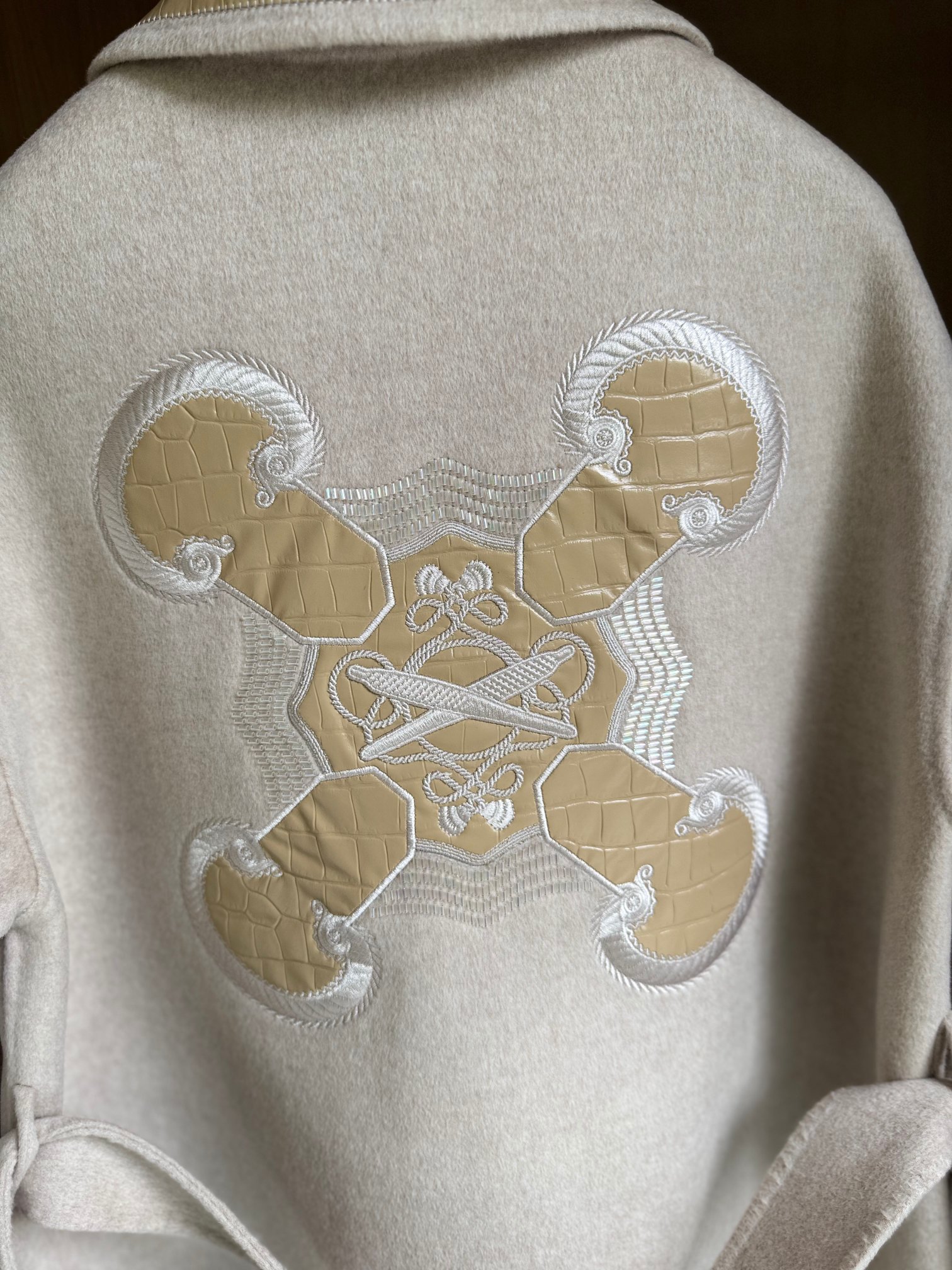 Handmade Embroidered Short Cashmere Coat - Elegant & Luxurious Design 8 a1756625866560 1110