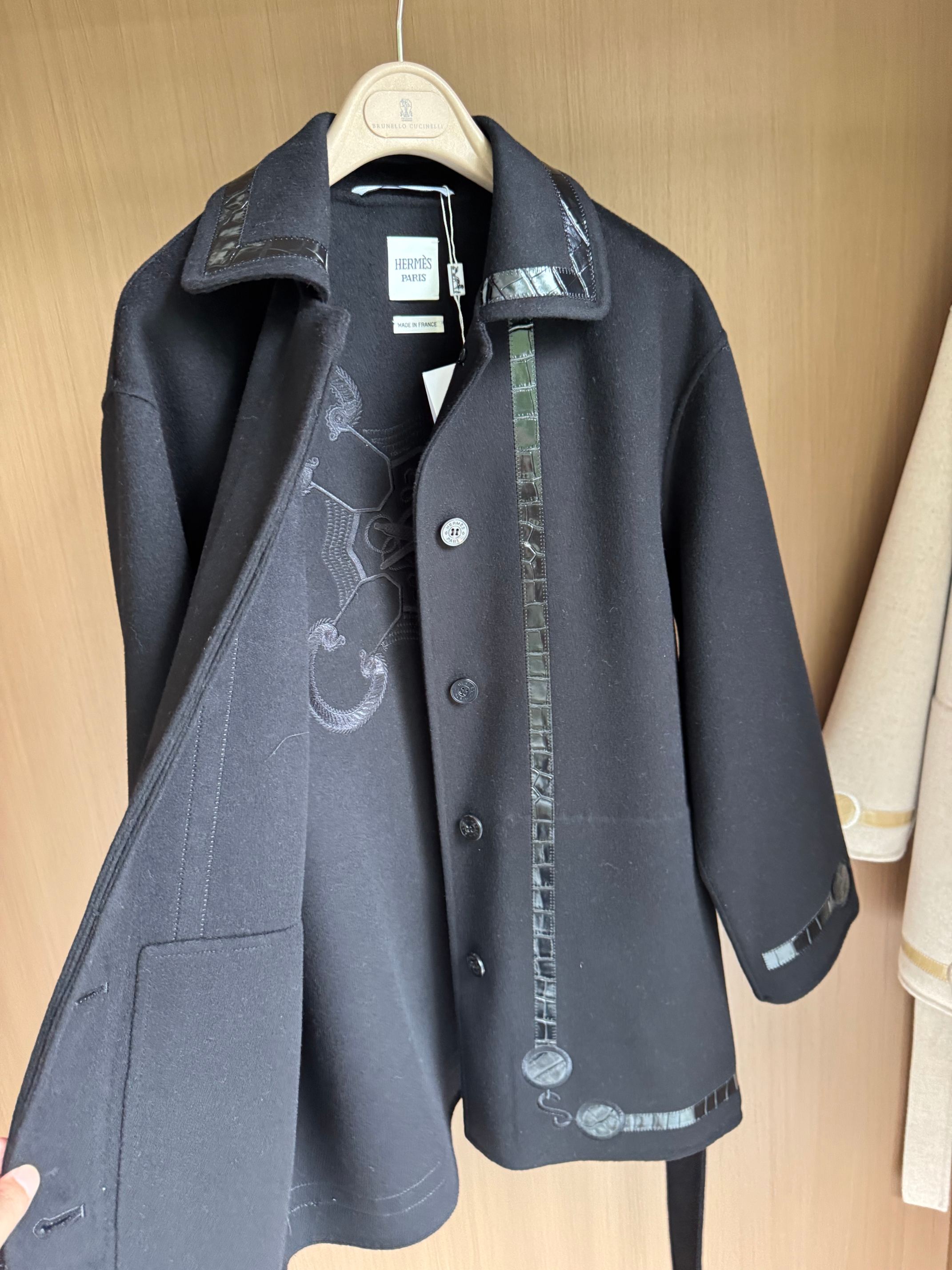 Handmade Embroidered Short Cashmere Coat - Luxurious & Exquisite HMS-2025 4 a1756627424008 3808
