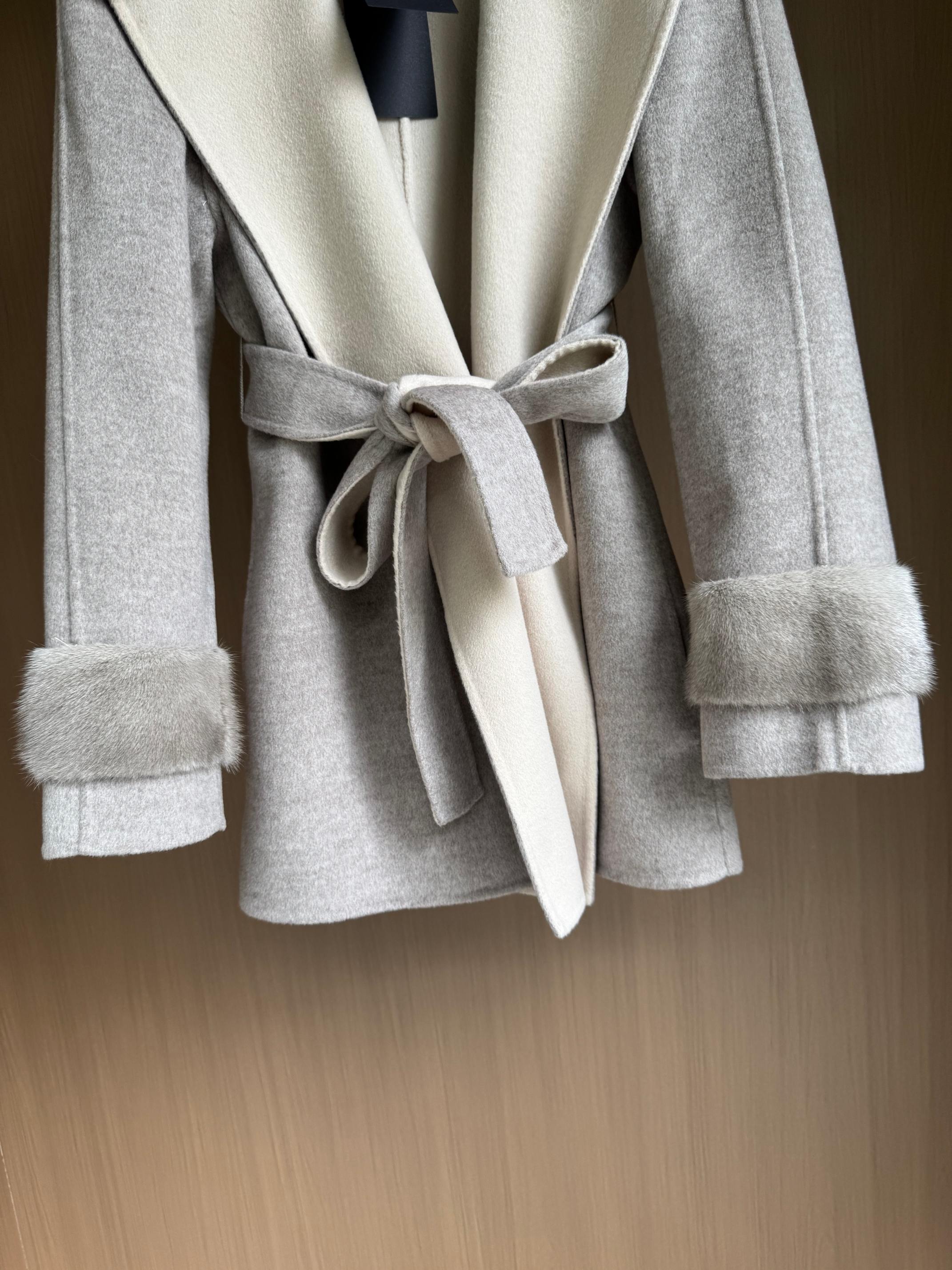 Elegant Two-Tone Cashmere Coat with Mink Fur Collar and Cuffs - Oatmeal Grey 7 a1756698022843 2771