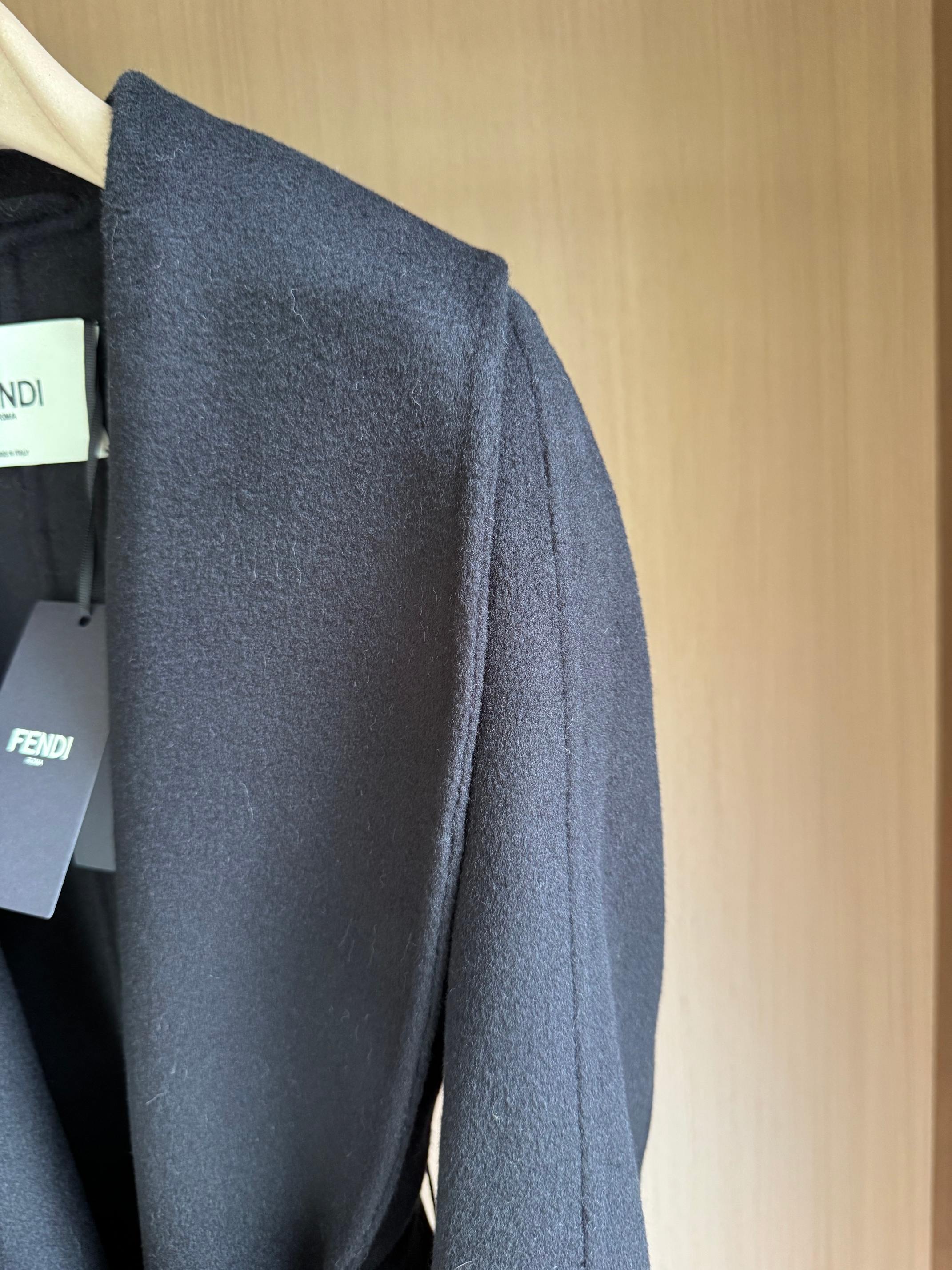 Elegant Cashmere Coat with Mink Fur Pockets & Tie Waist - Classic Timeless Style 6 a1756702111812 0012