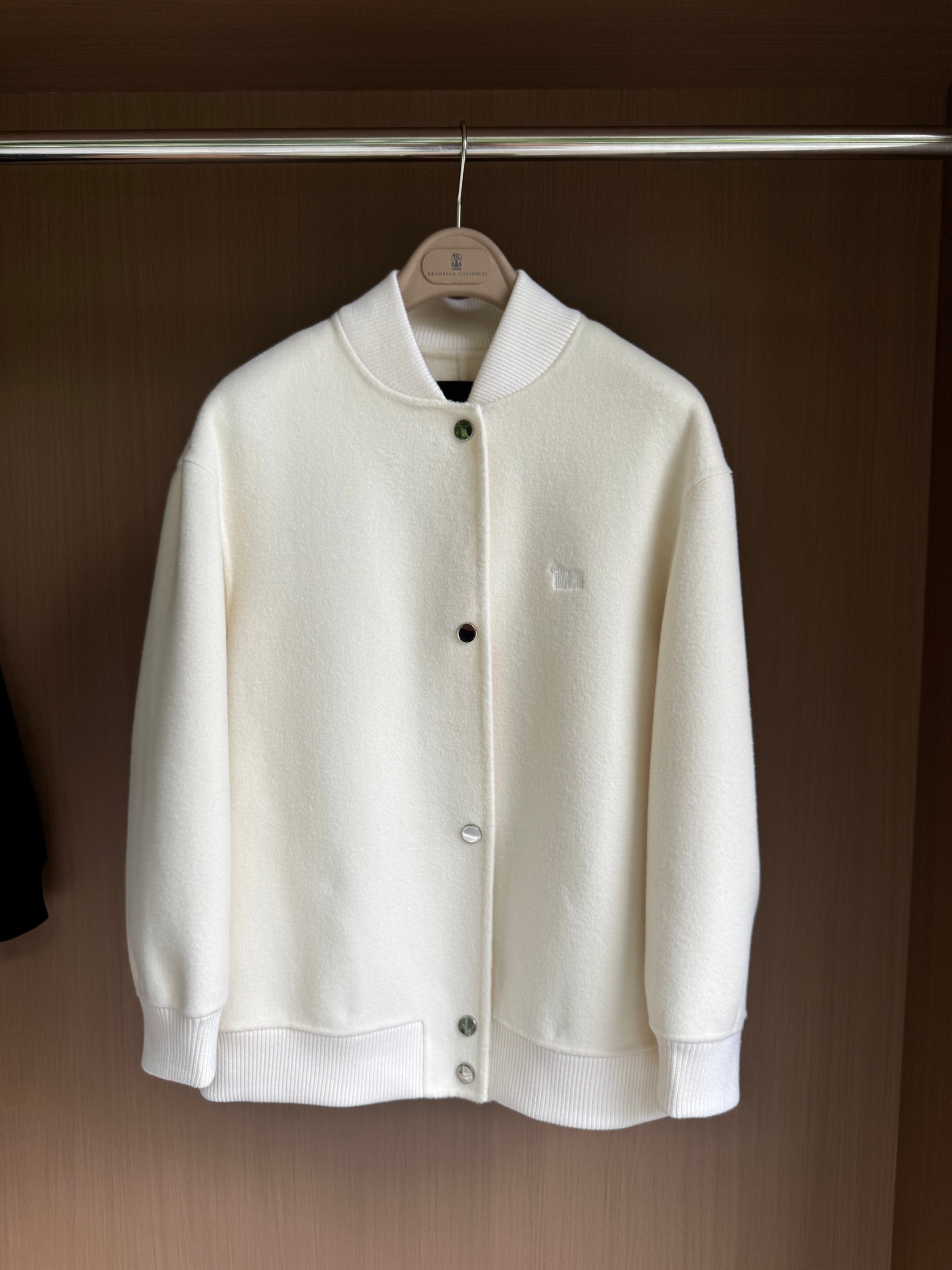 CLB Wool-Cashmere Baseball Jacket - Classic Style, Warm & Versatile 2 a1756704237245 3716