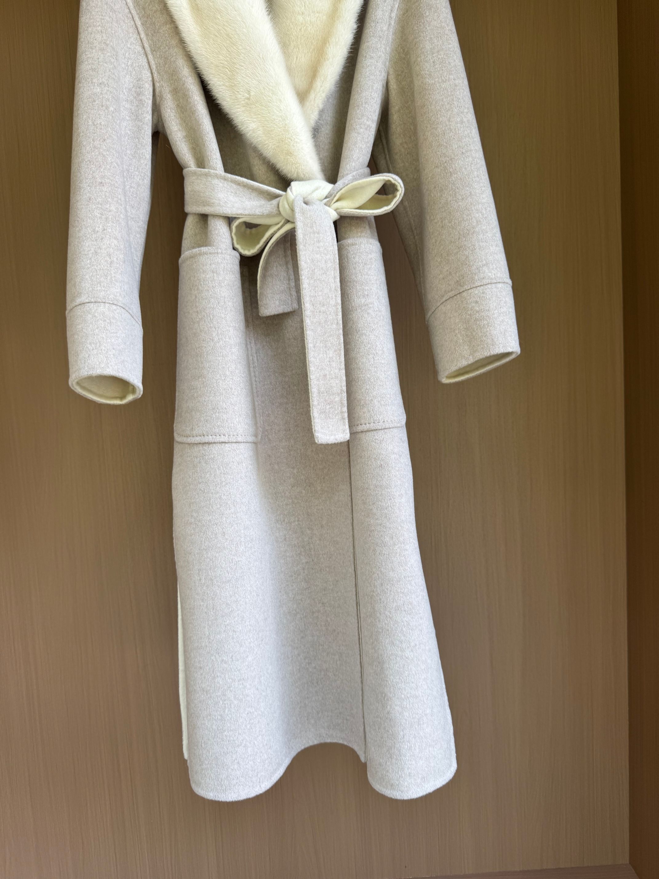 Elegant Mink Collar Cashmere Long Coat - Timeless Style & Luxurious Comfort 6 a1756799587153 3120