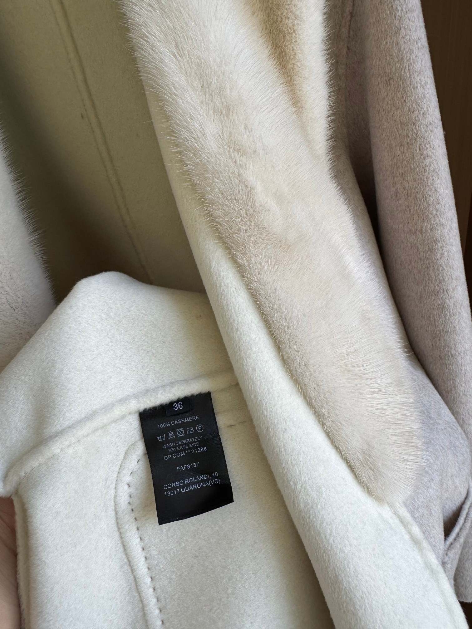 Elegant Mink Collar Cashmere Long Coat - Timeless Style & Luxurious Comfort 10 a1756799591165 5872