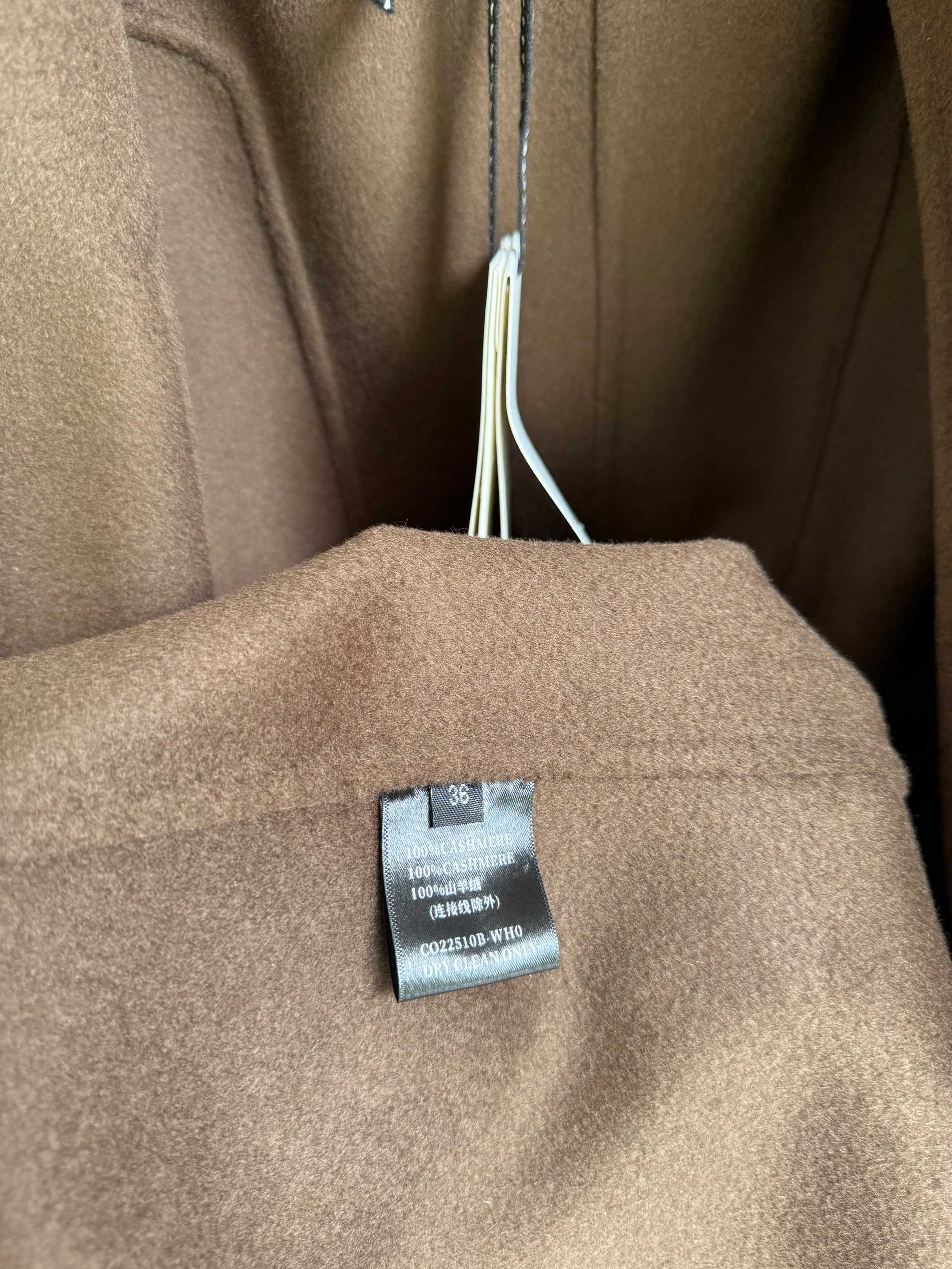 Elegant Brown Cashmere Overcoat Dress with Lamb Leg Sleeves, Hepburn Style 10 a1756803213426 6625