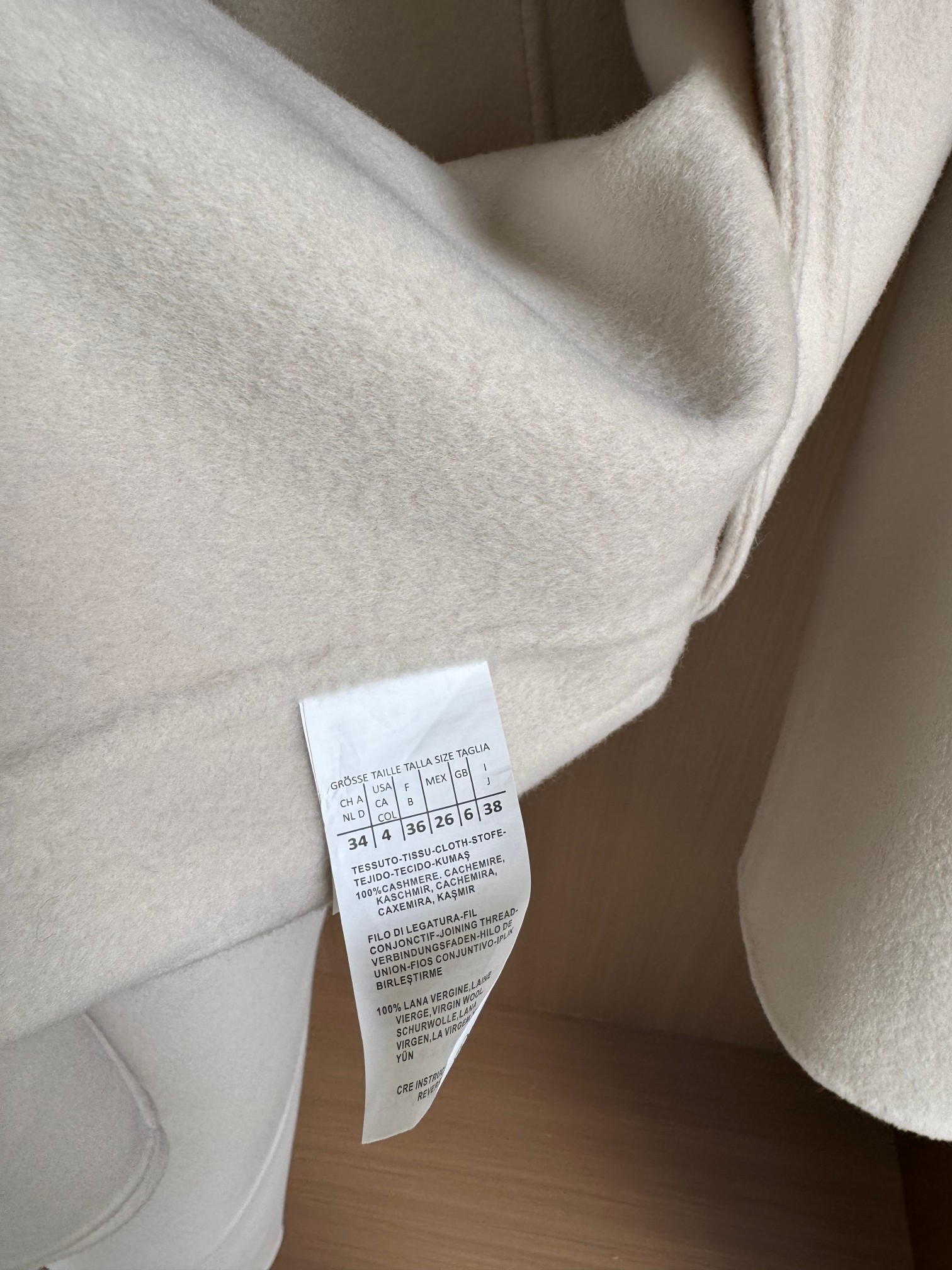 Elegant Wool-Cashmere Blend Coat with Y-Neck and Patch Pocket 10 a1756877611079 3236