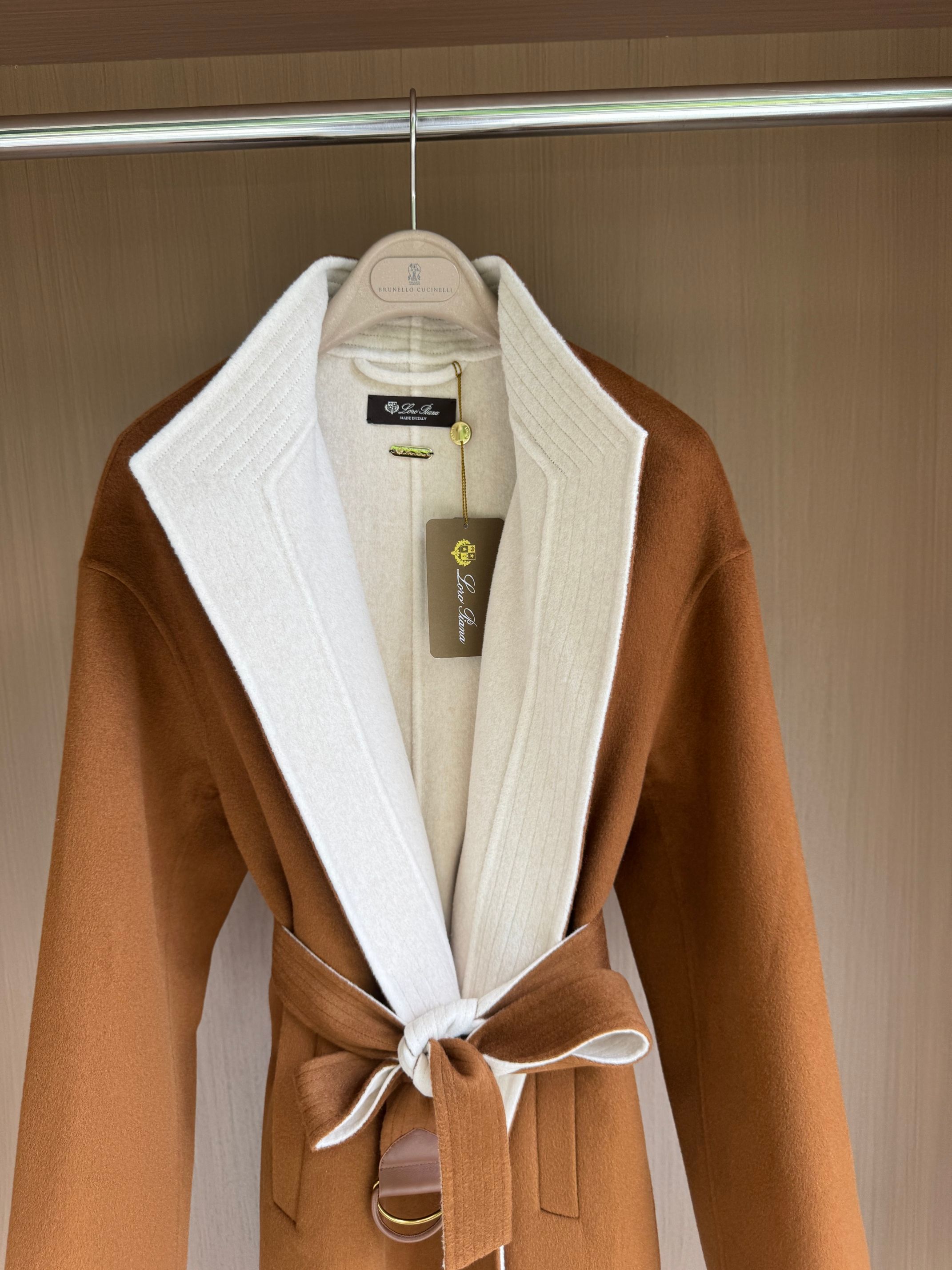 Luxurious Double-Faced Cashmere Coat with Belt - Elegant and Warm 5 a1757052326628 0487