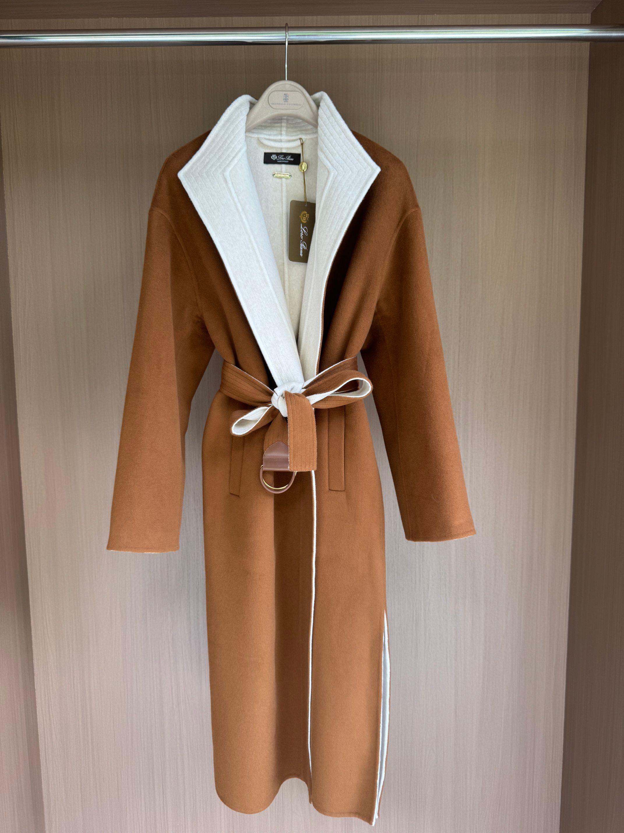 Luxurious Double-Faced Cashmere Coat with Belt - Elegant and Warm 1 a1757052331976 5174