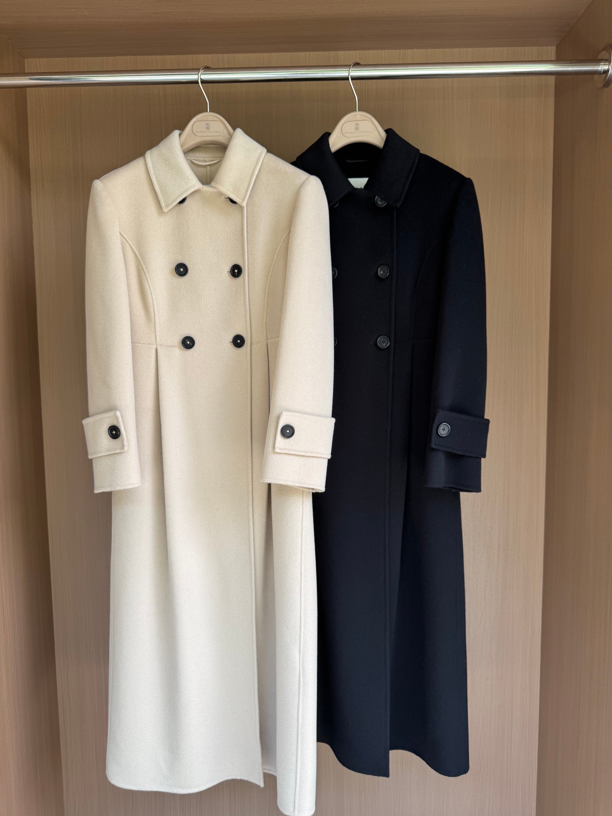Elegant Double-Breasted Wool Coat - Slim Fit & Versatile Style 10 a1757145997129 0025